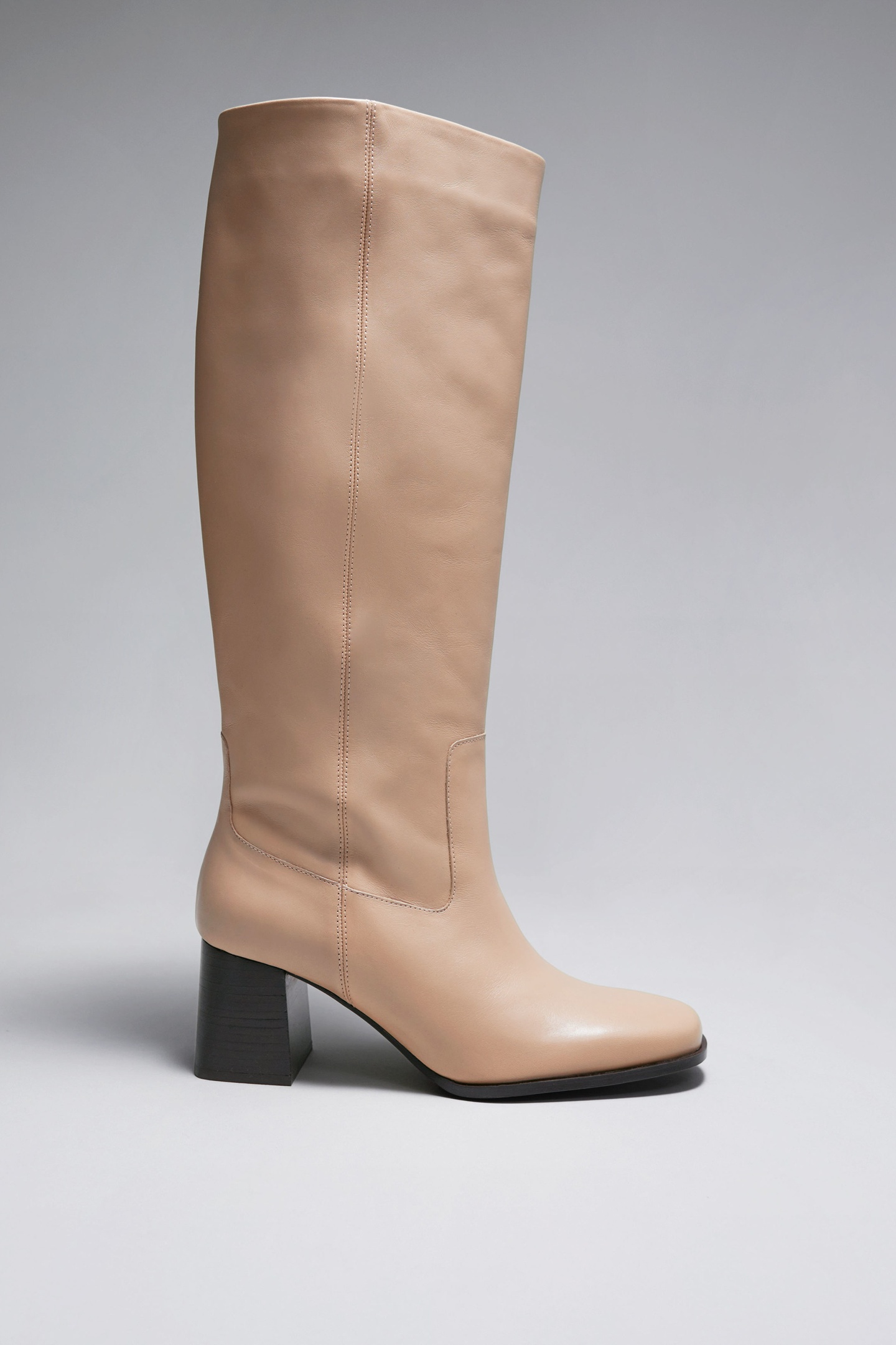 PIXIE BOOT HEEL BEIGE 1