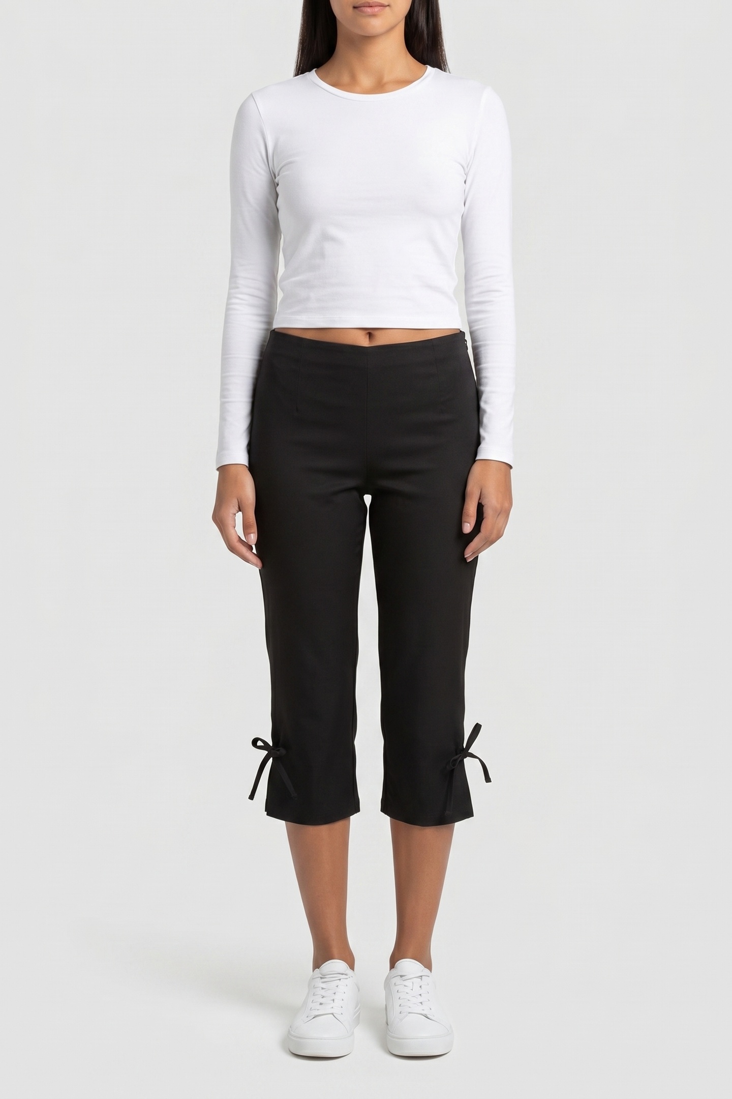 DORYA CAPRI PANTS BLACK 1
