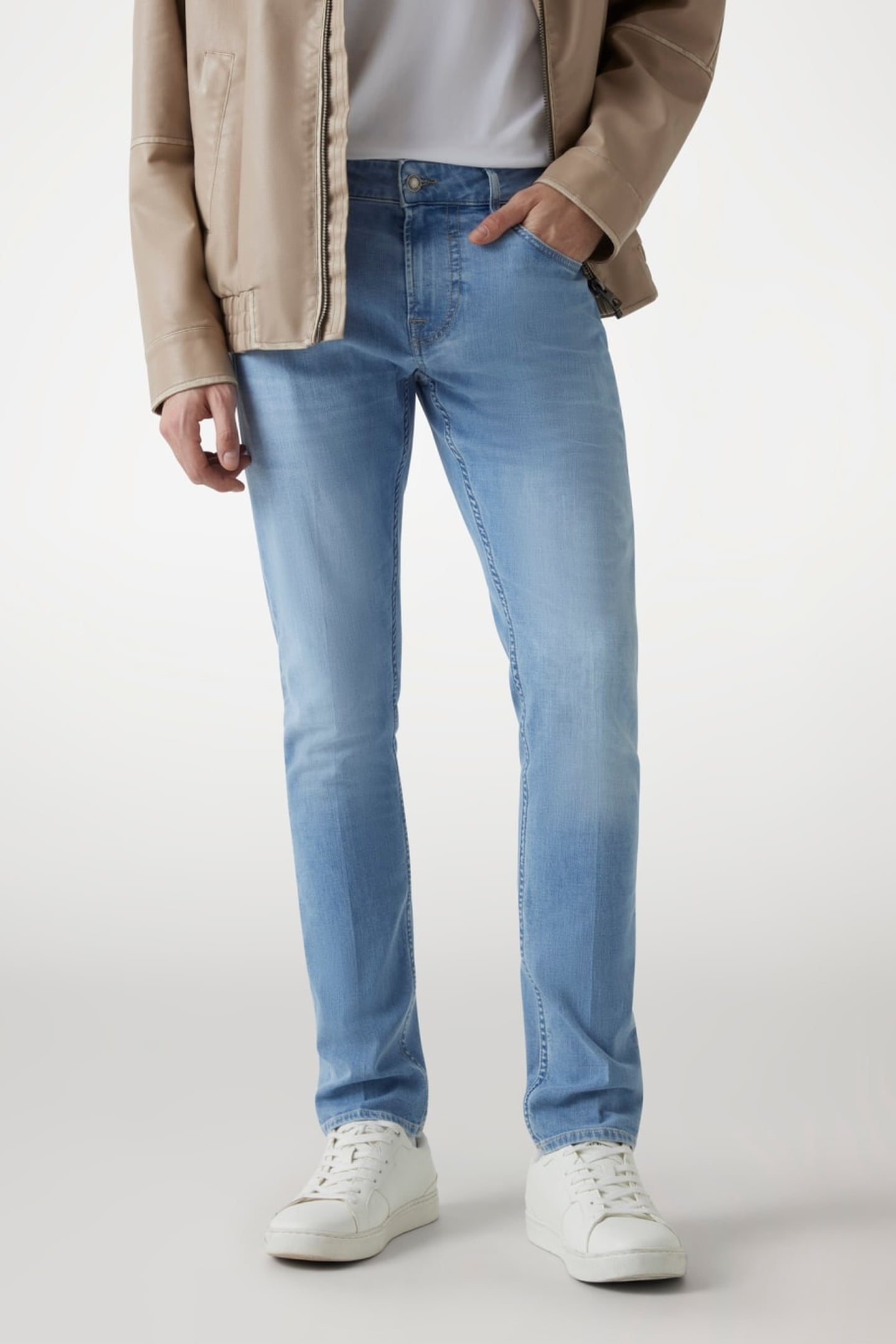 GUESS ECO MIAMI THE CLEARWATER 1