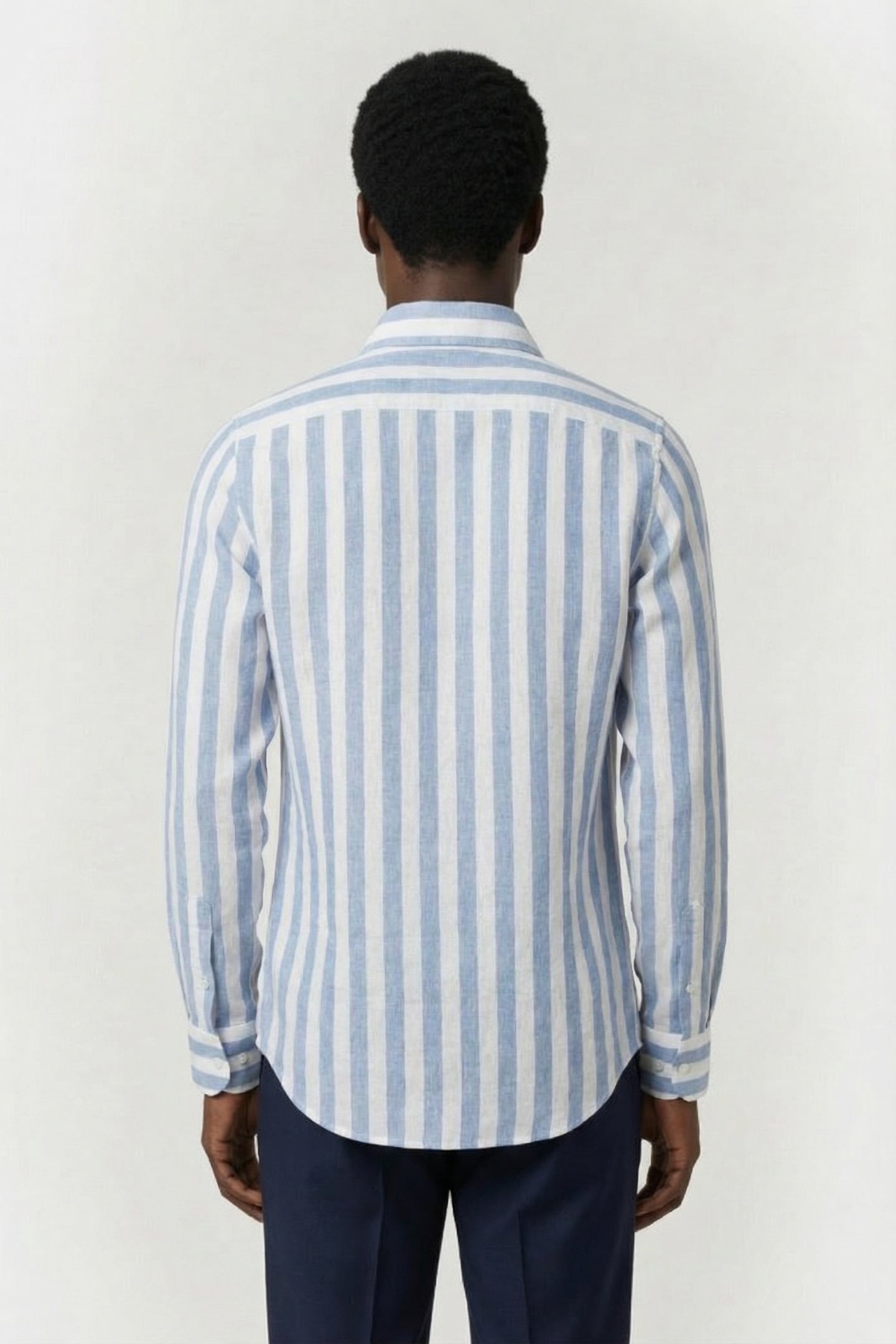 MARCIANO BY GUESS BILL FRENCH COLLAR NOTCH CUFF BELLA BLUE 2