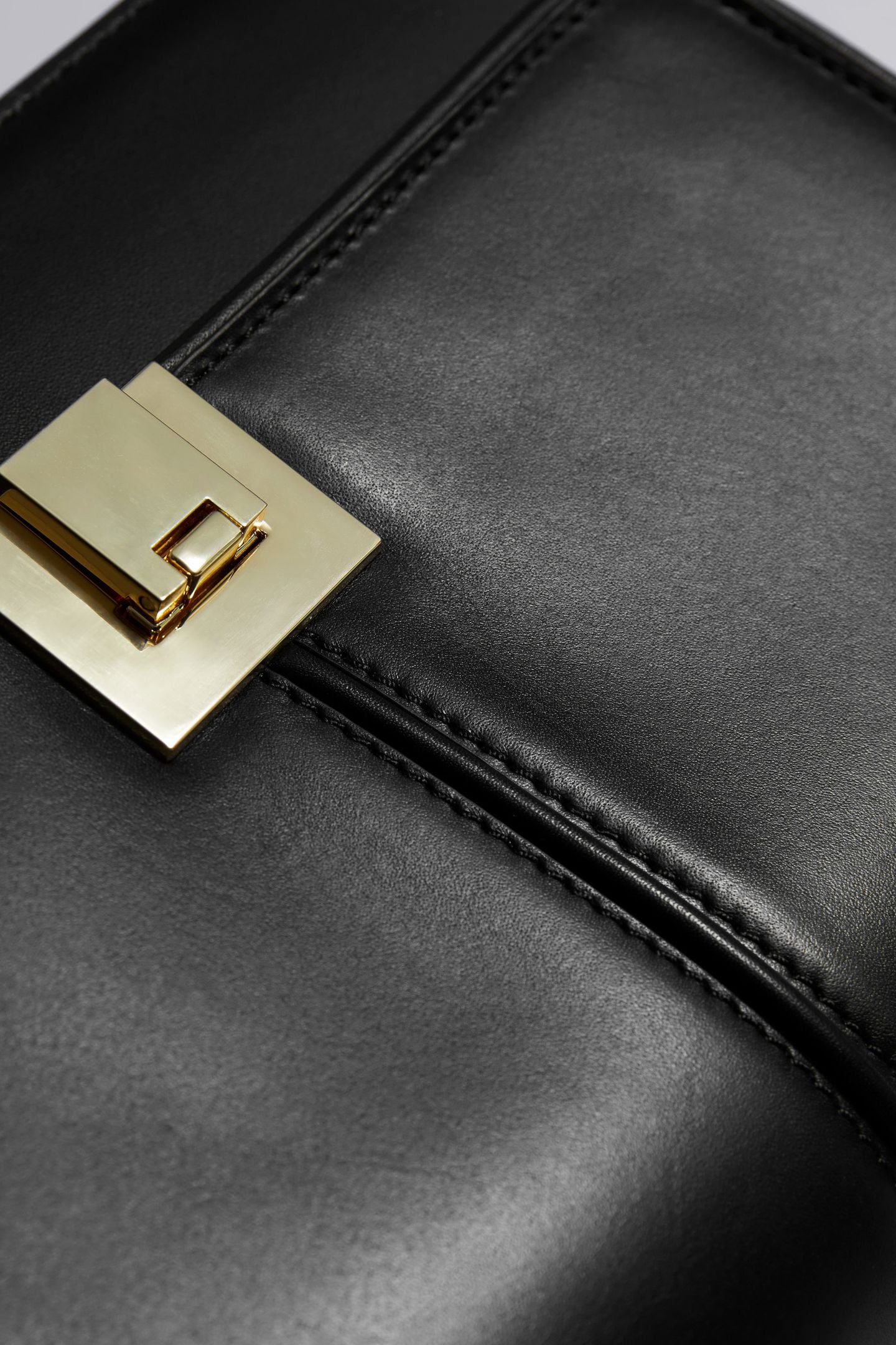 ANDIE FLAT CROSSBODY BLACK 5