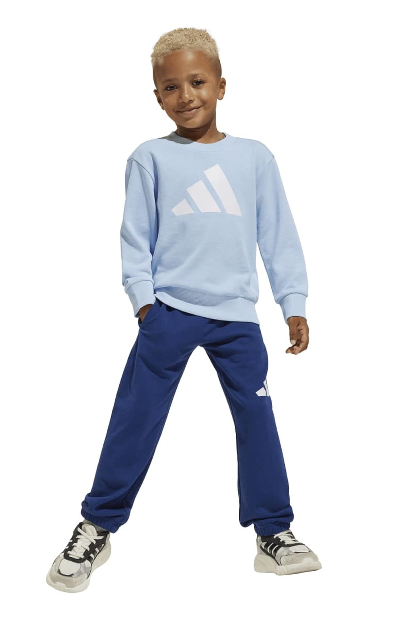 SPORTSWEAR ESSENTIALS JOGGERS SET KIDS 4