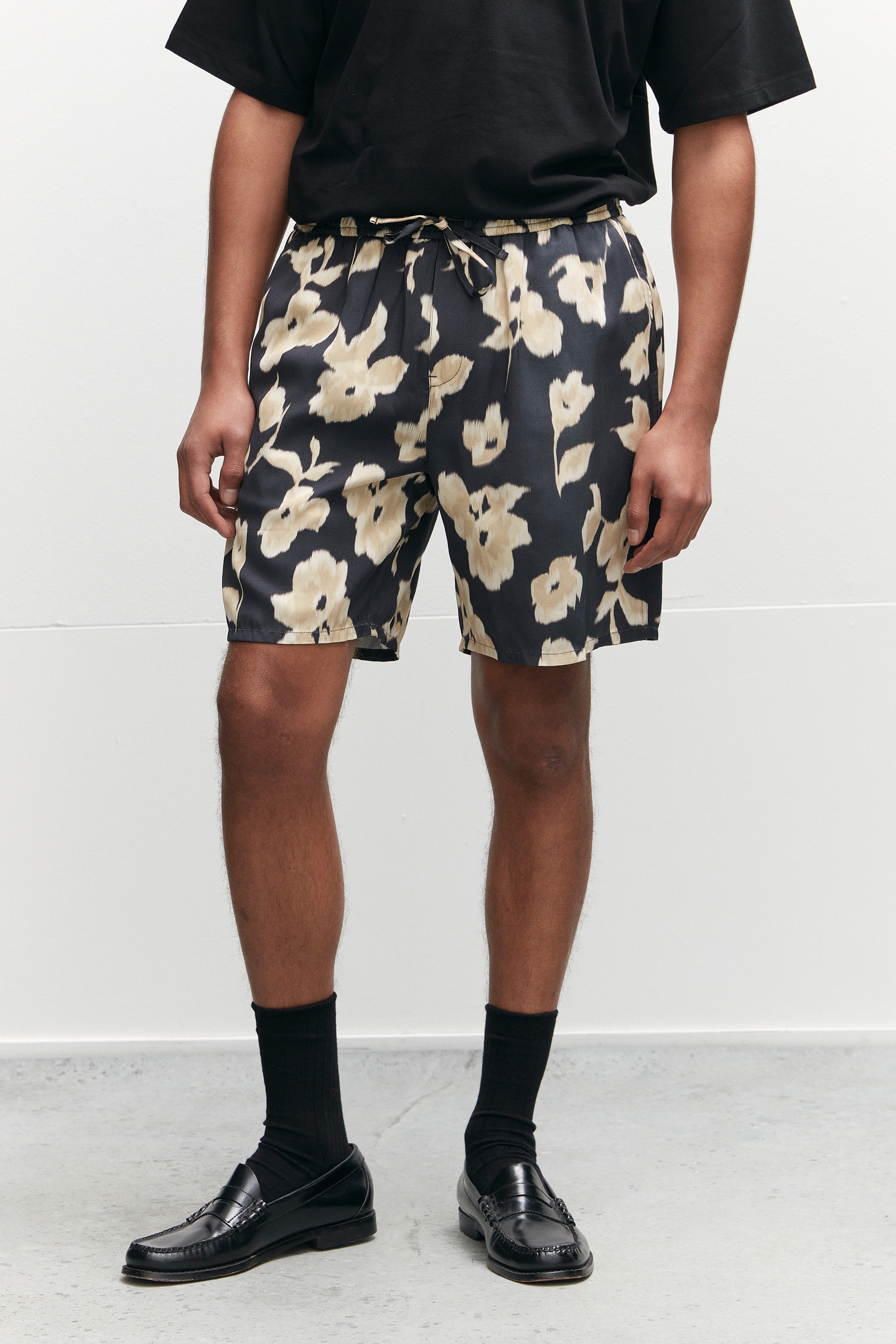 The Goodpeople Henry Beige Black Maat: S | Korte Broeken Outlet | Heren | Zwart