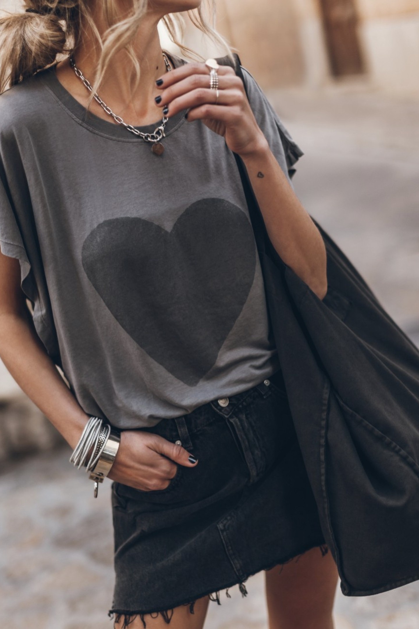 THE CHARCOAL CANVAS BAG BLACK 5