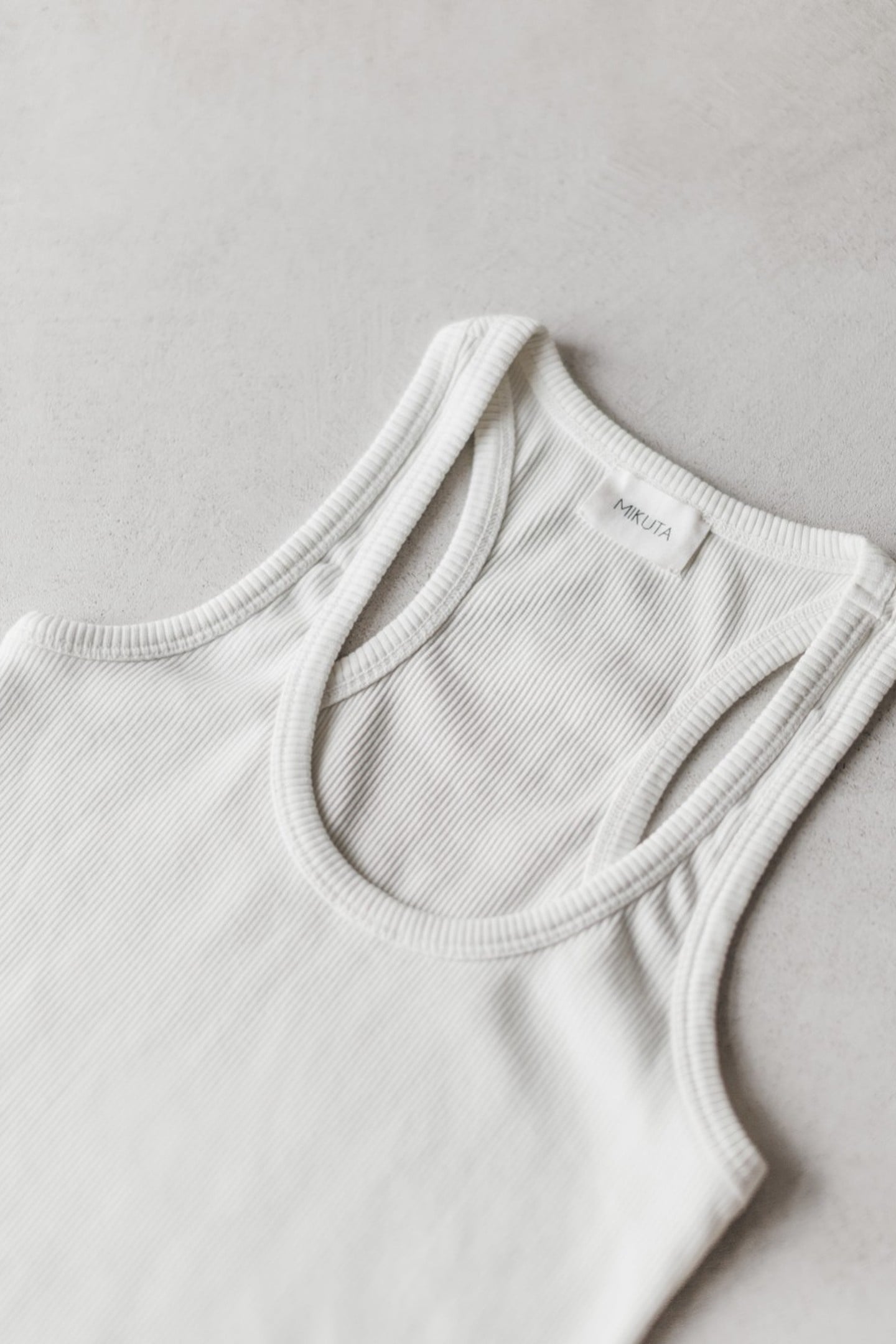 THE OFF WHITE RIBBED TANK TOP WHITE 3