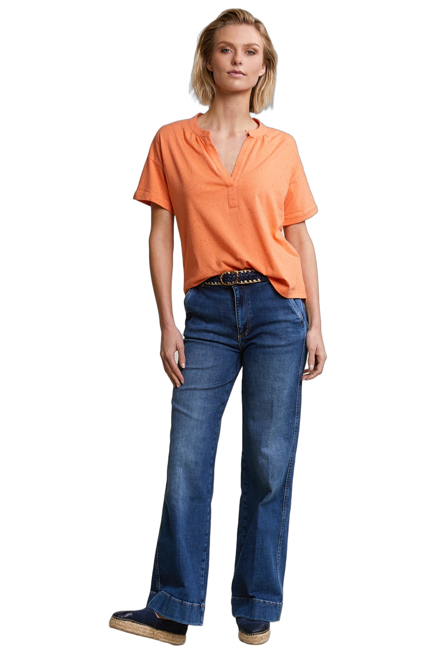 ORANGE DOTTED V-NECK T-SHIRT 2