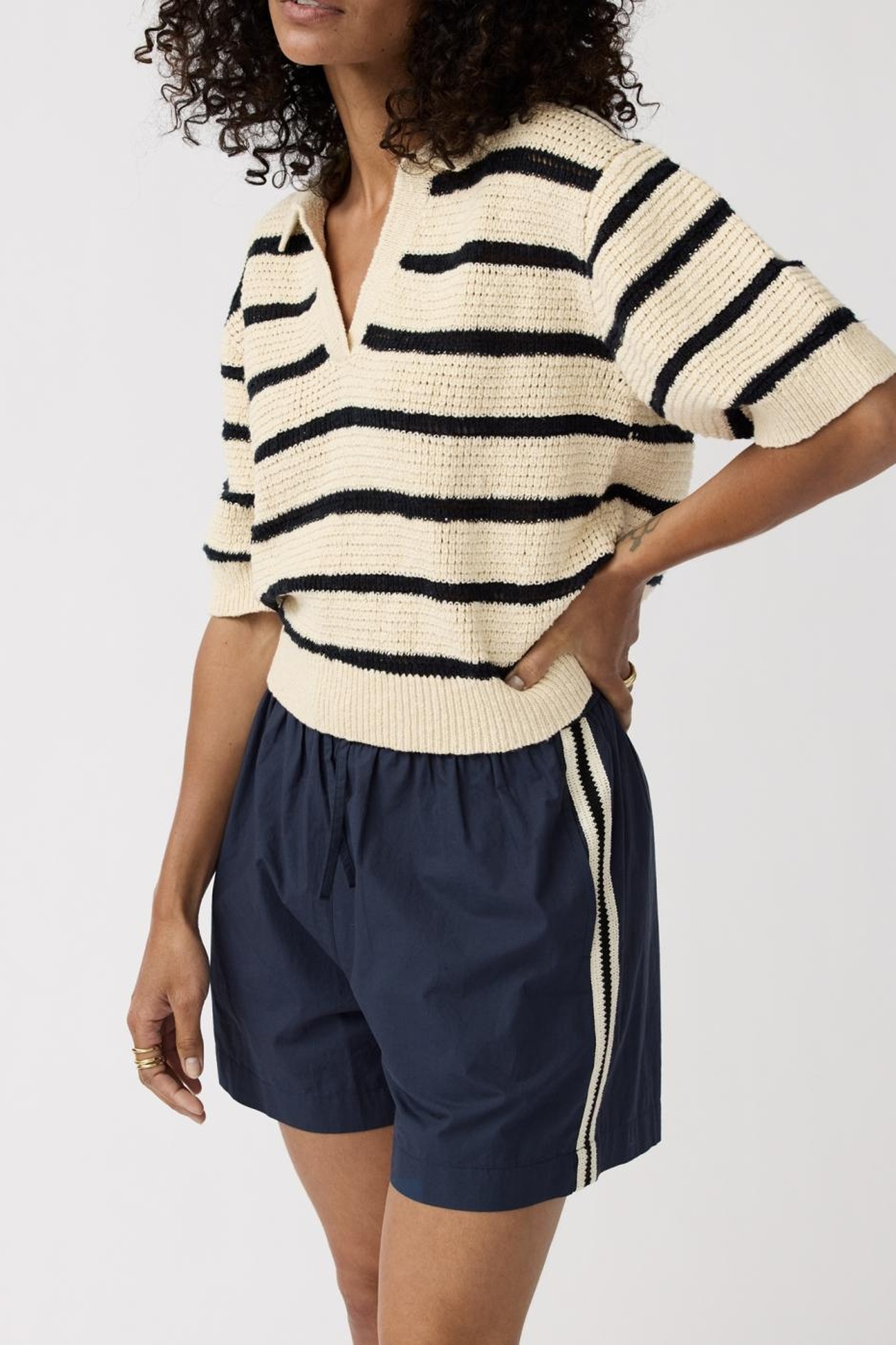 Alchemist Polo Dalia Wool White/navy Stripe Maat: M | Sweaters Outlet | Dames | Blauw