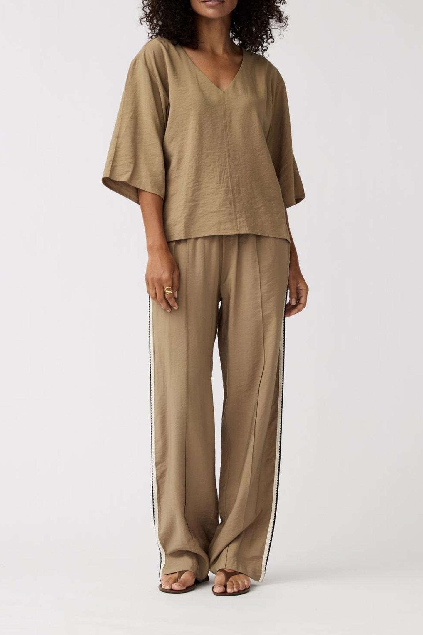 Alchemist Top Romi Khaki Maat: 44 | Wijde Broeken Outlet | Dames | Bruin