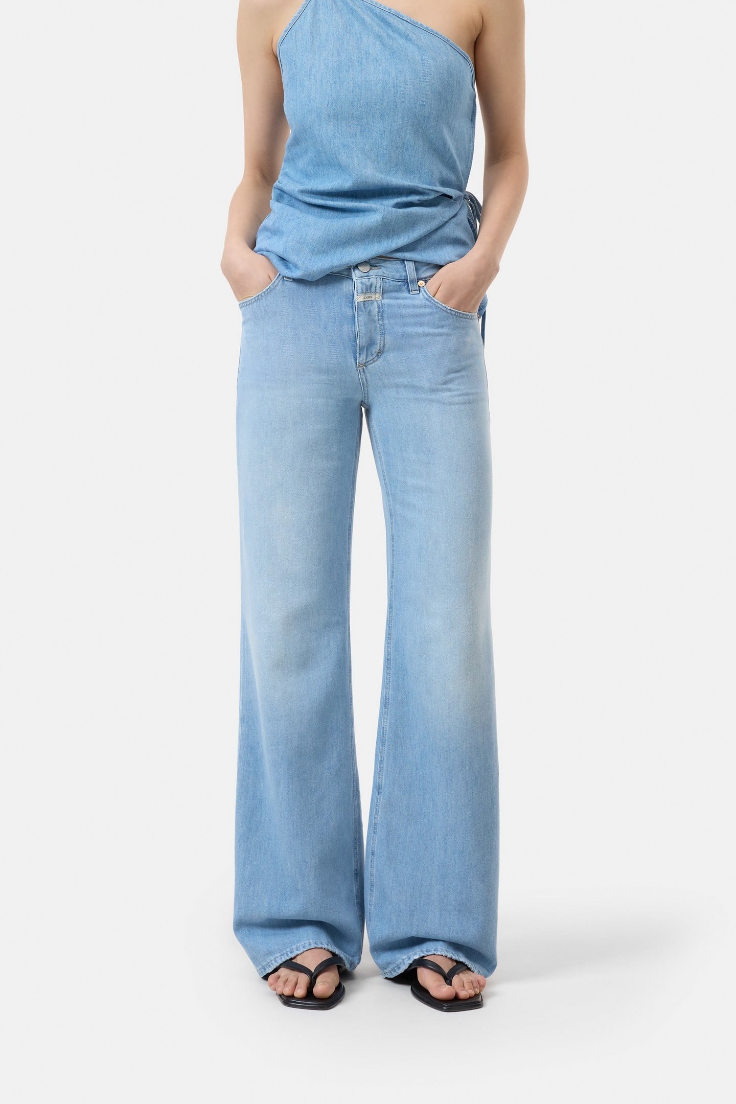 Closed Gillan Light Blue Maat: W31L32 | Wijde Broeken Outlet | Dames | Blauw