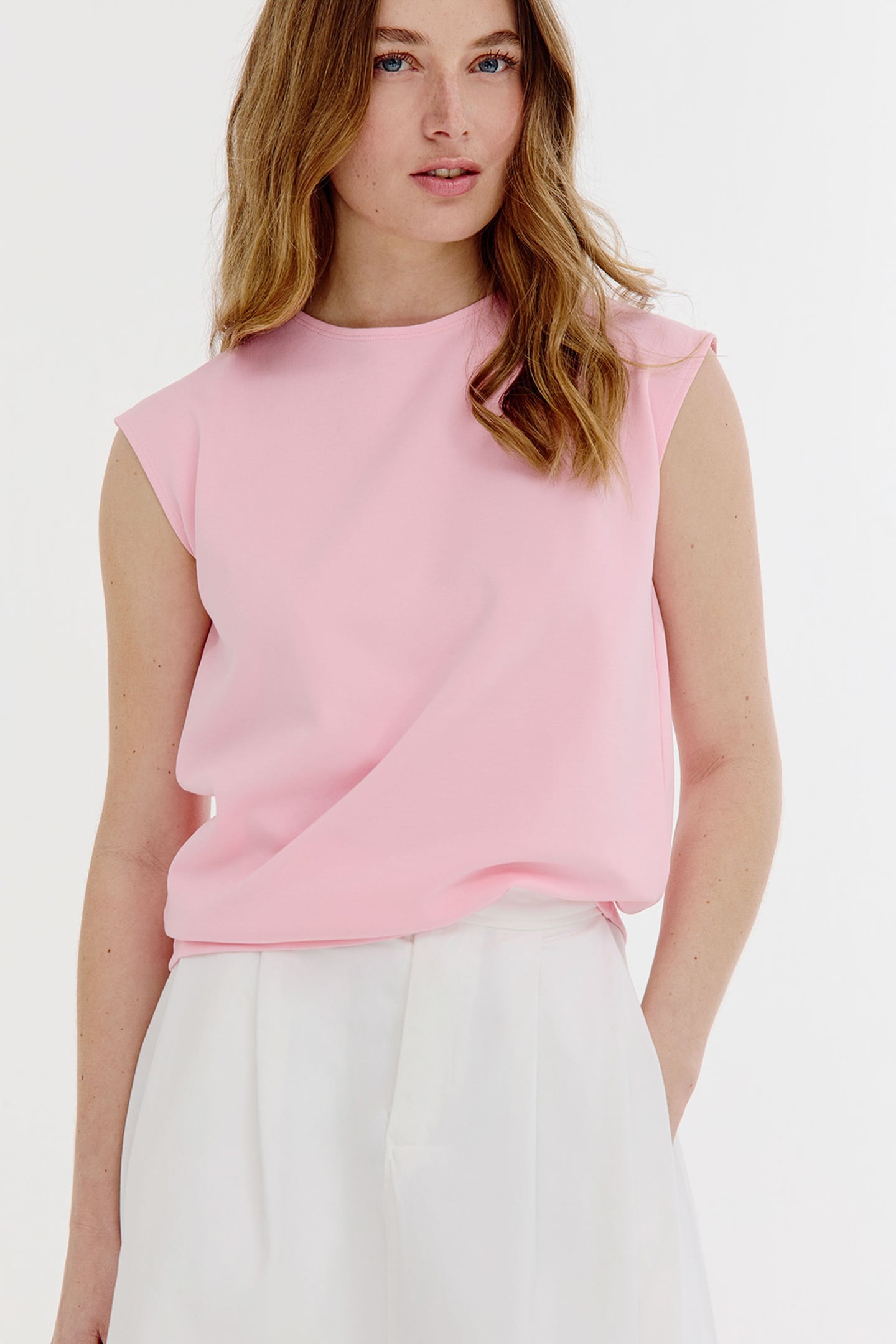 Josephine & Co Bastiaan T-shirt Light Pink Maat: S | Tops Outlet | Dames | Roze
