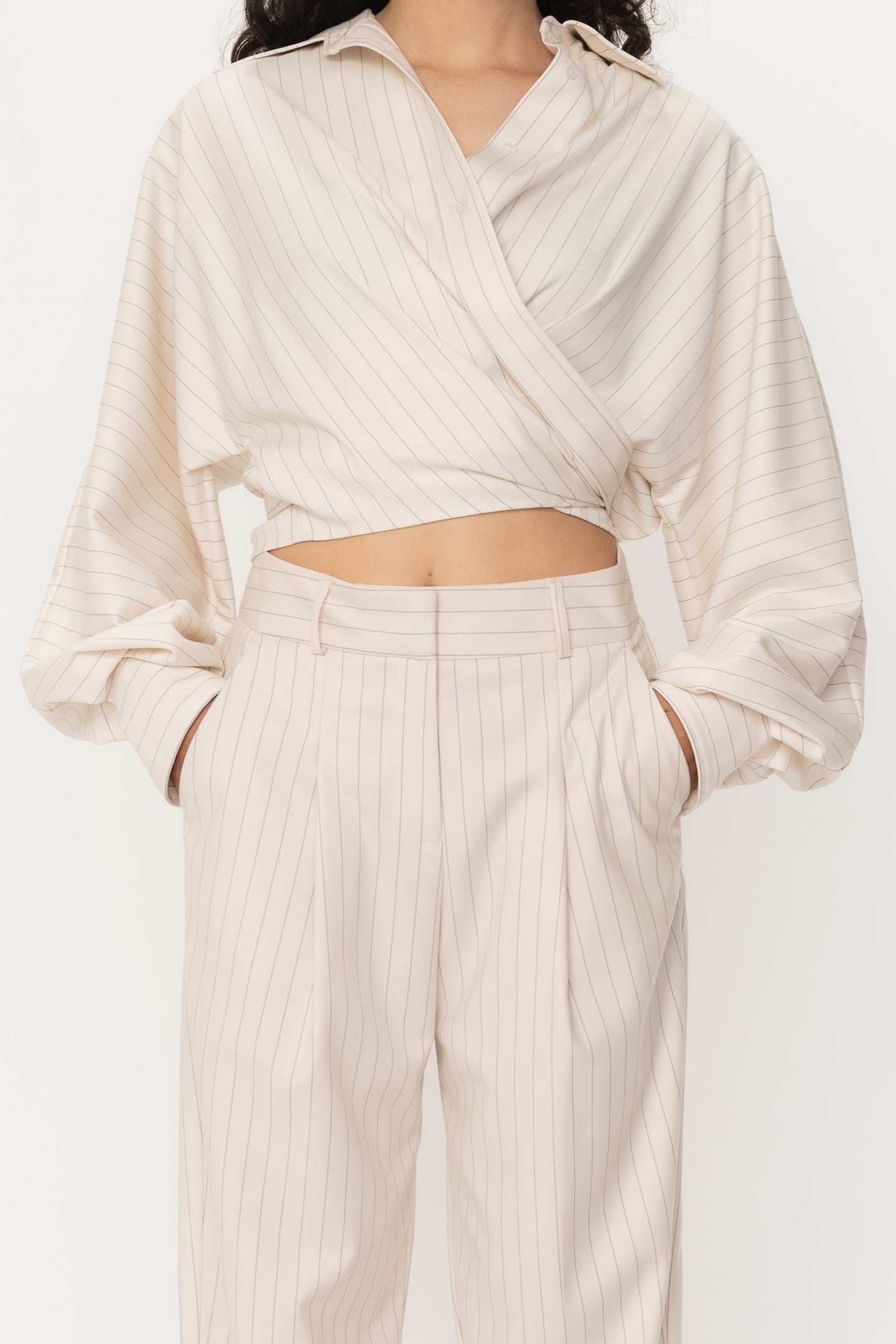 VIVEH Polaris Trouser Coconut Milk Pinstripe Maat: 36 | Pantalons Outlet | Dames | Beige