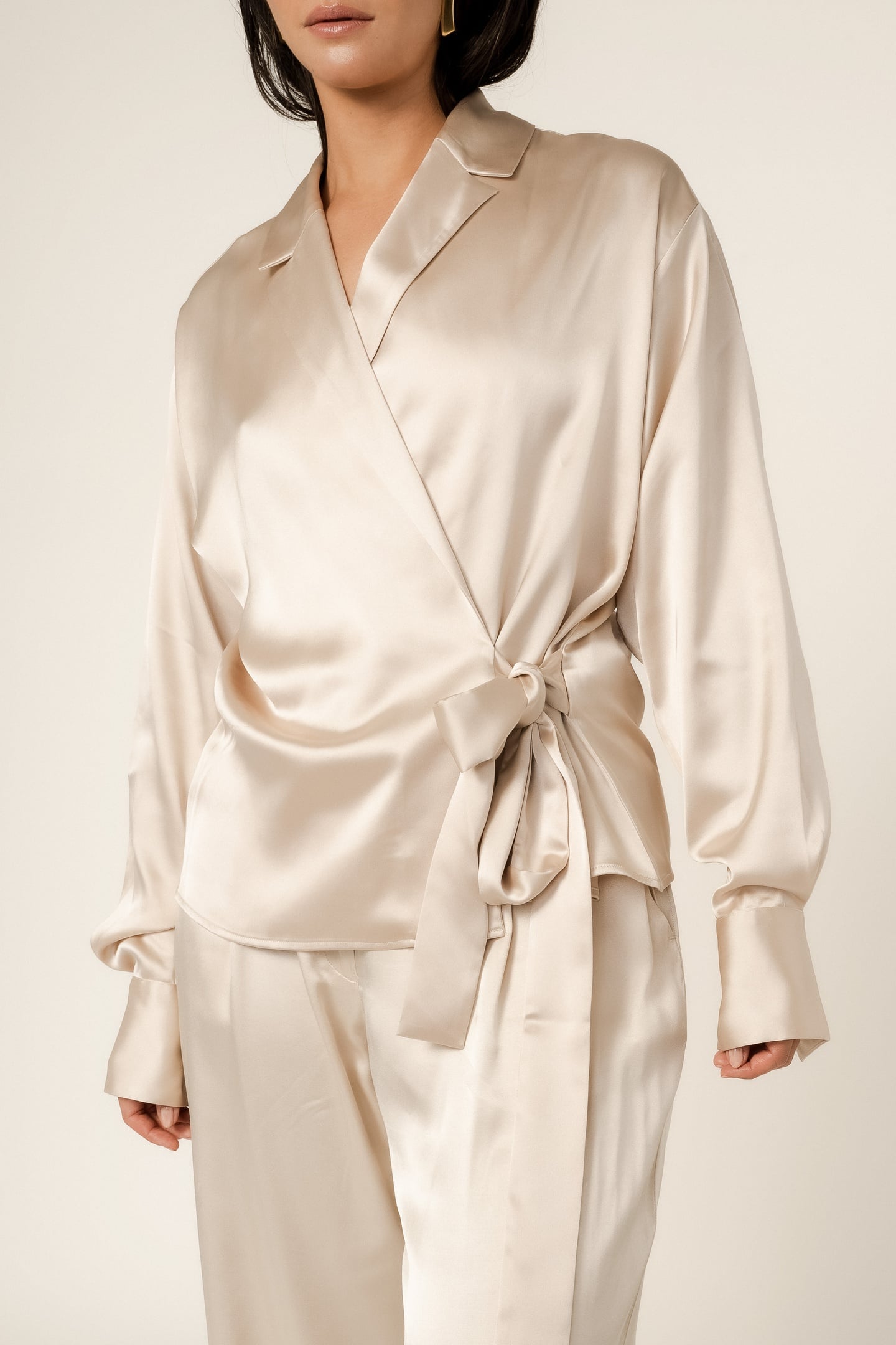 VIVEH Ivy Blazers Champagne Maat: 38/40 | Longsleeves Outlet | Dames | Beige