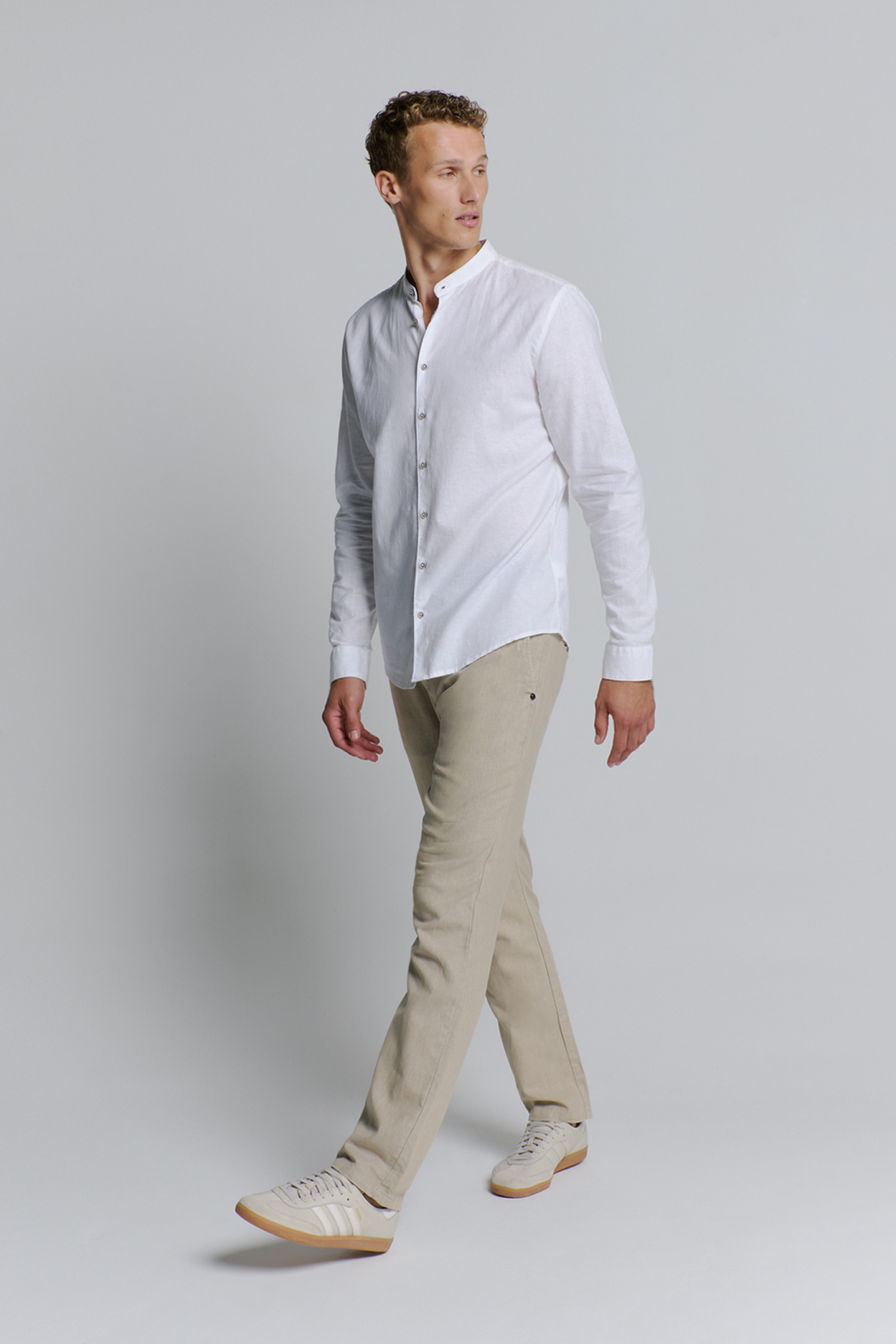 No Excess Pants With Linen Garment Dyed Light Desert Taille: M | Chinos Outlet | Homme | Blanche