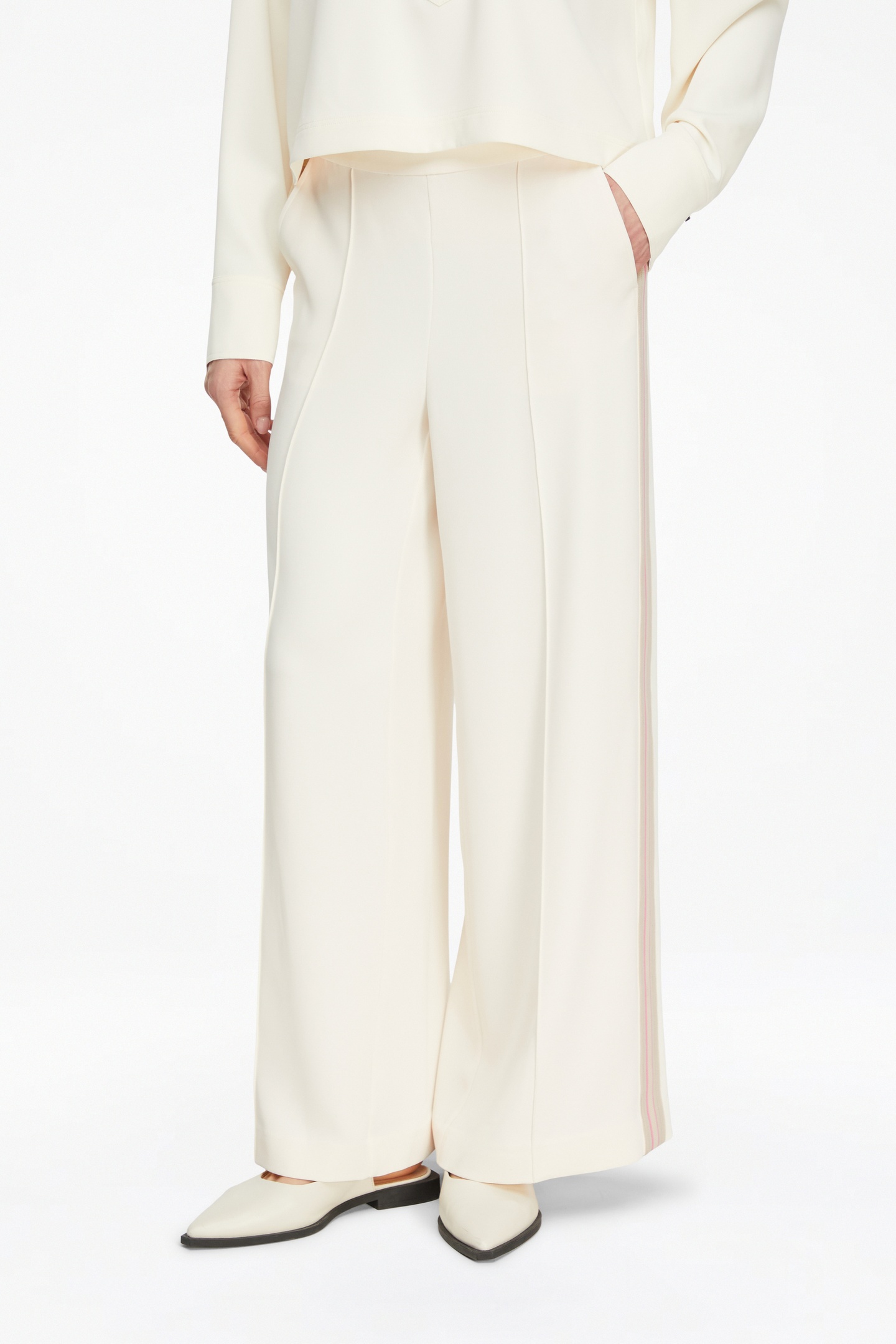 Comma  Pants Offwhite Maat: 40 | Pantalons Outlet | Dames | Wit