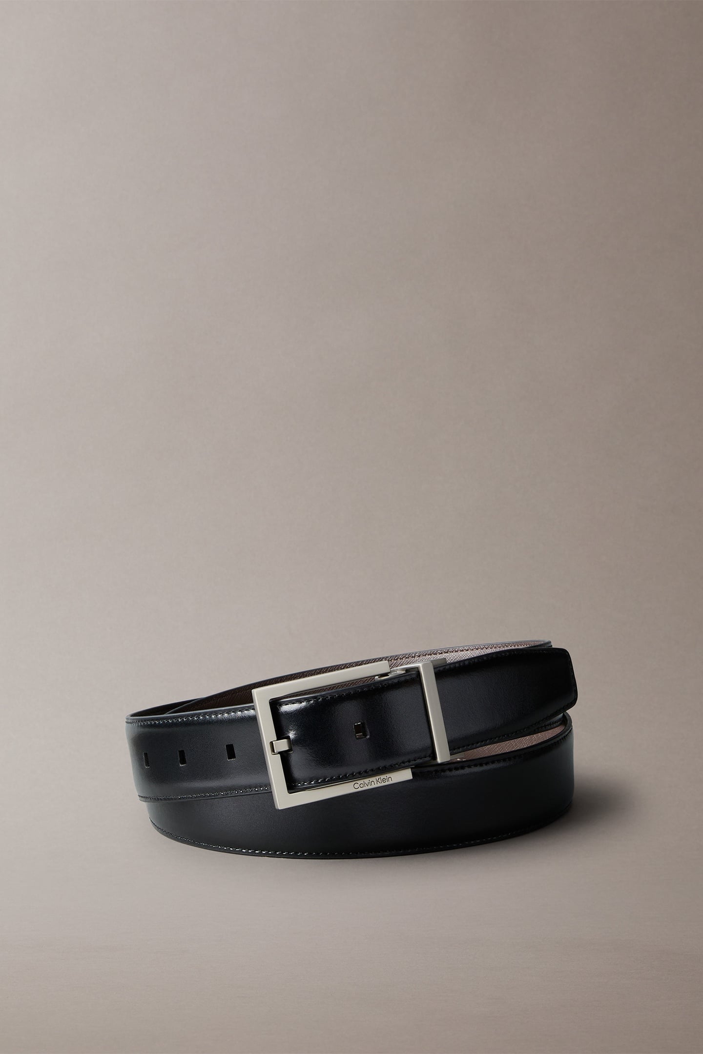 Calvin Klein Square Buckle Smooth Belt Black/dark Brown/brushed Nickel Maat: 95 | Riemen Outlet | Heren | Zwart