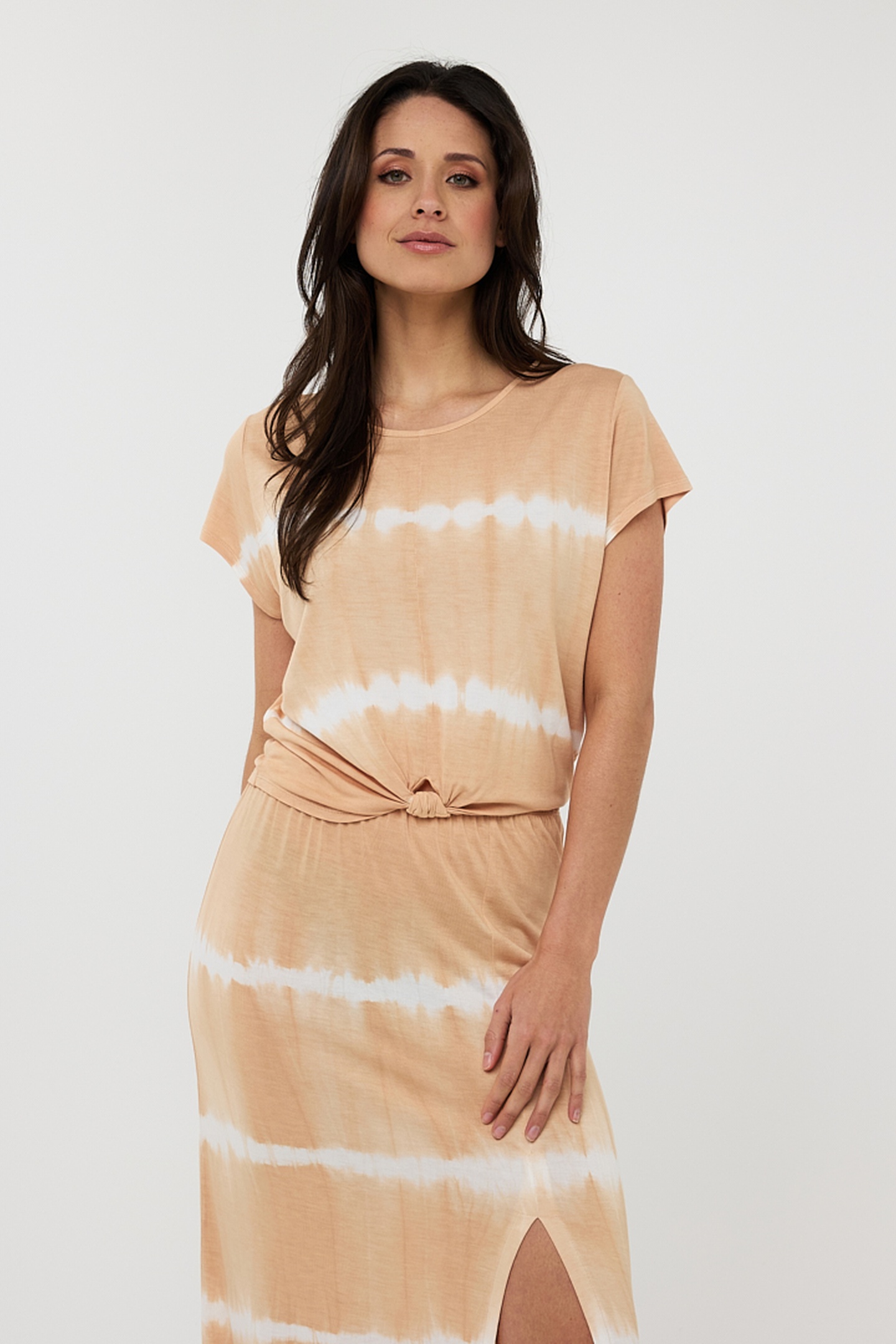 EsQualo Top Cropped Tie Dye Sand Maat: S | Tops Outlet | Dames | Beige