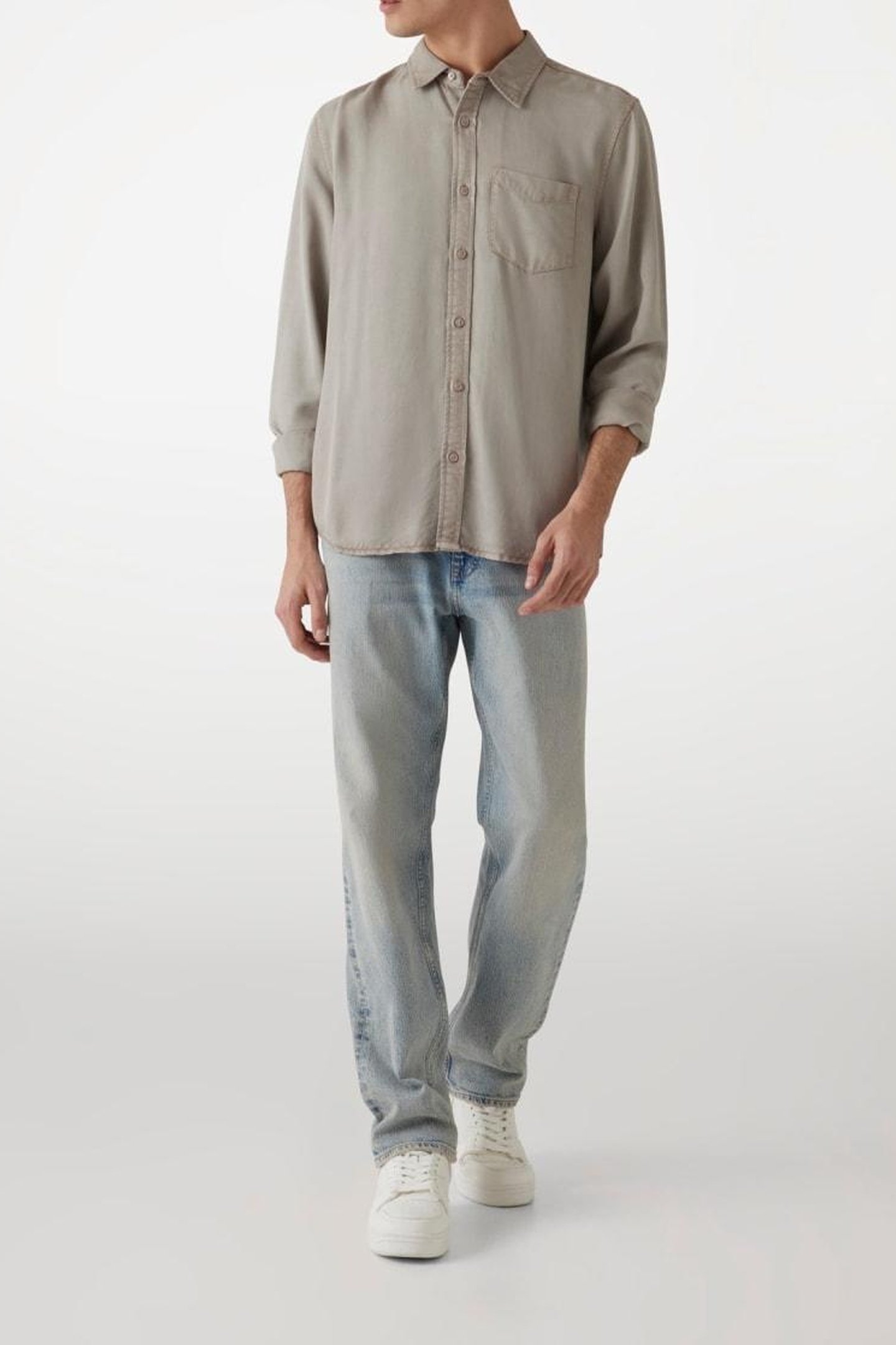 GUESS  Eco Ls Bowie Tencel Shir Traditional Khaki Mu Maat: S | Casual Overhemden Outlet | Heren | Bruin