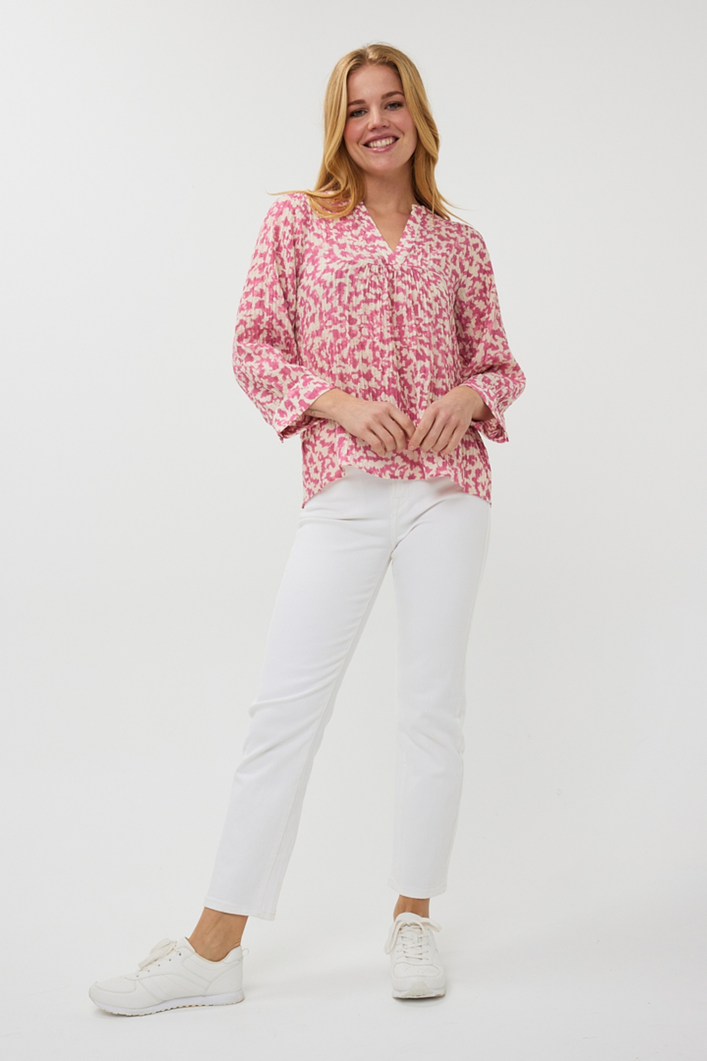 EsQualo Blouse Floral Retreat Print Maat: 36 | Longsleeves Outlet | Dames | Roze