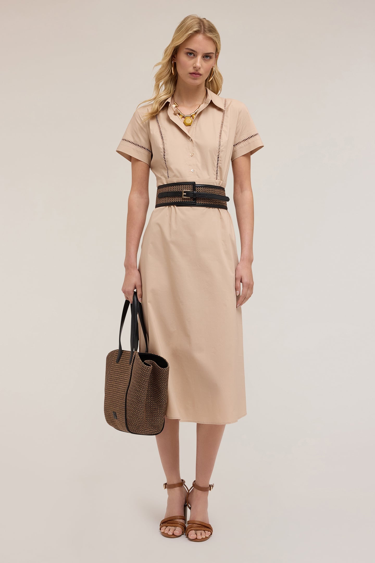 Motivi Chemisier Dress With Openwork Beige Maat: 32 | Blousejurken Outlet | Dames | Beige