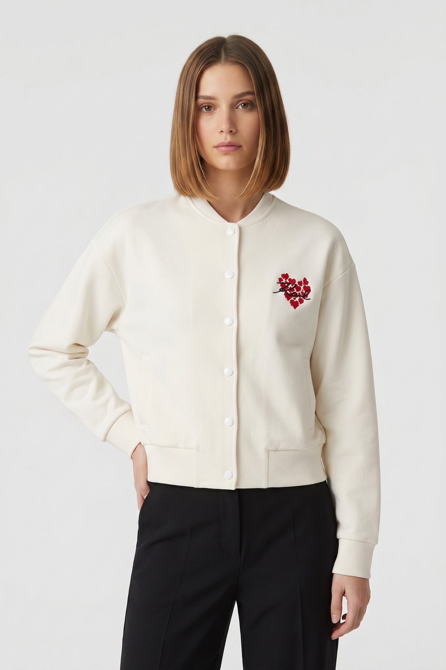 Karl Lagerfeld Hearts Sweat Bomber Cannoli Cream Maat: S | Bomberjacks Outlet | Dames | Wit