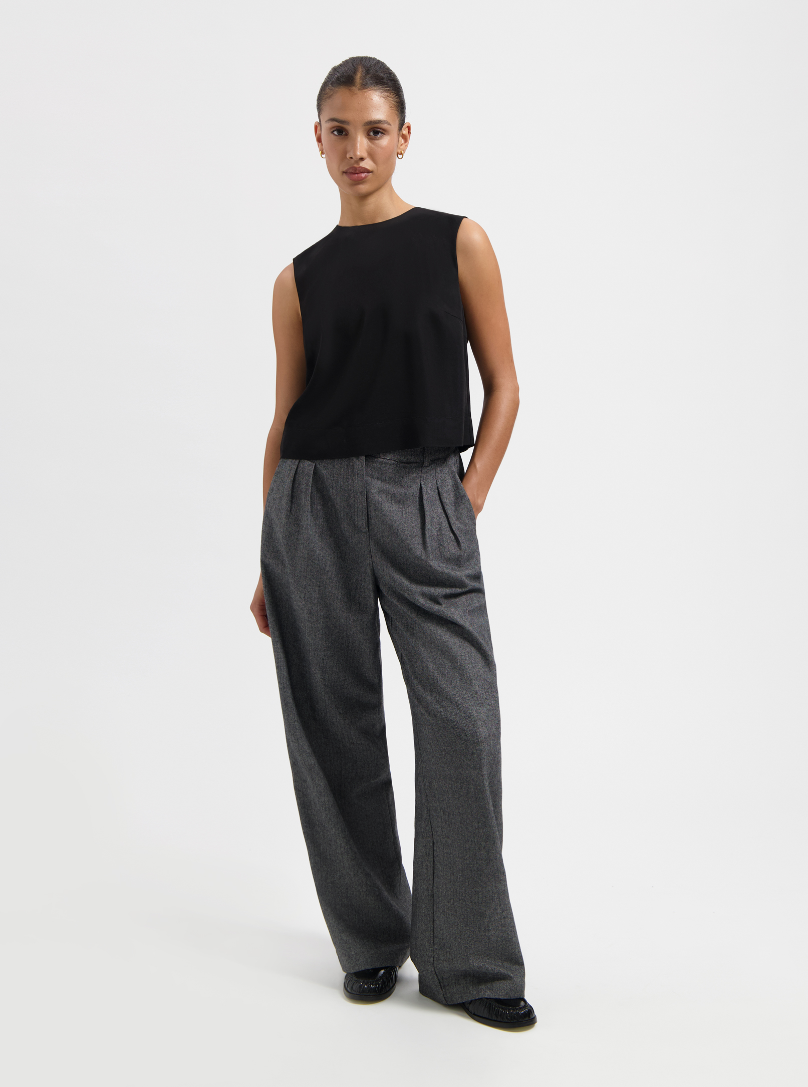We Are Labels Nous Sommes Labels – Mira Sl Tencel Top Black Maat: L | Blouses Outlet | Dames | Zwart