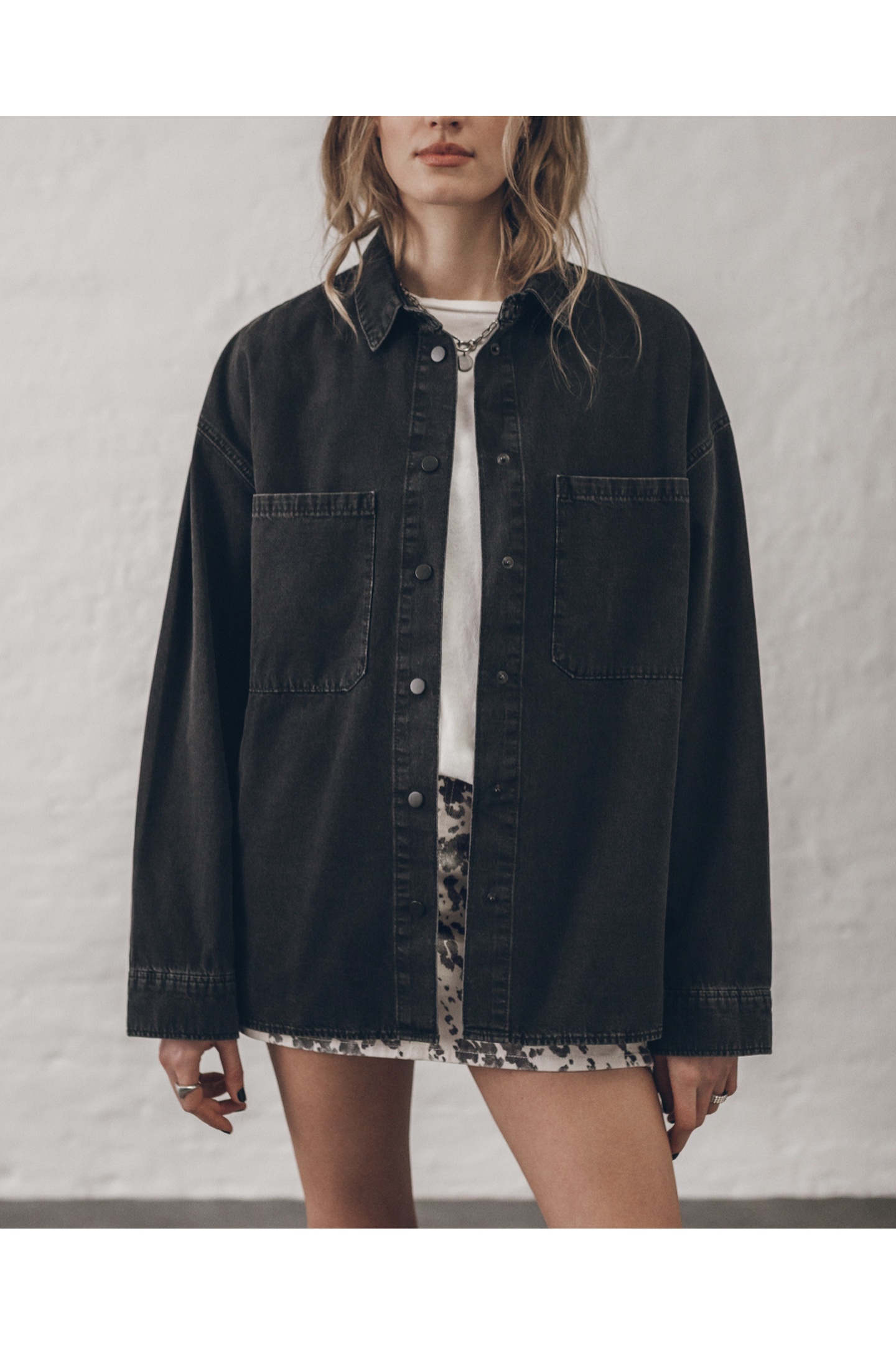 Mikuta The Black Denim Overshirt Maat: L | Spijkerjassen Outlet | Dames | Zwart