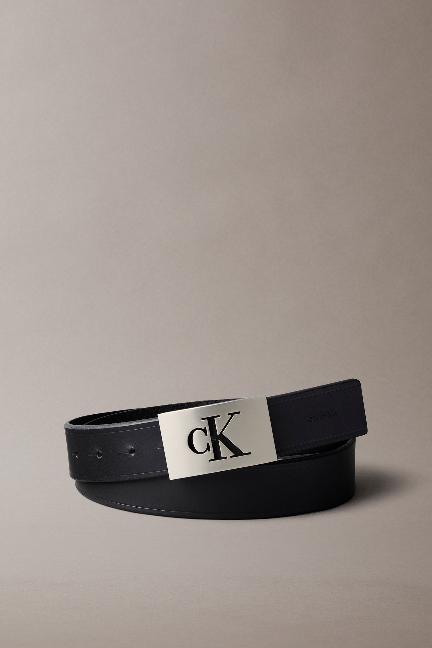 Calvin Klein Ssnl Mono Plaque 35mm Belt Black/pewter Maat: 90 | Riemen Outlet | Heren | Zwart