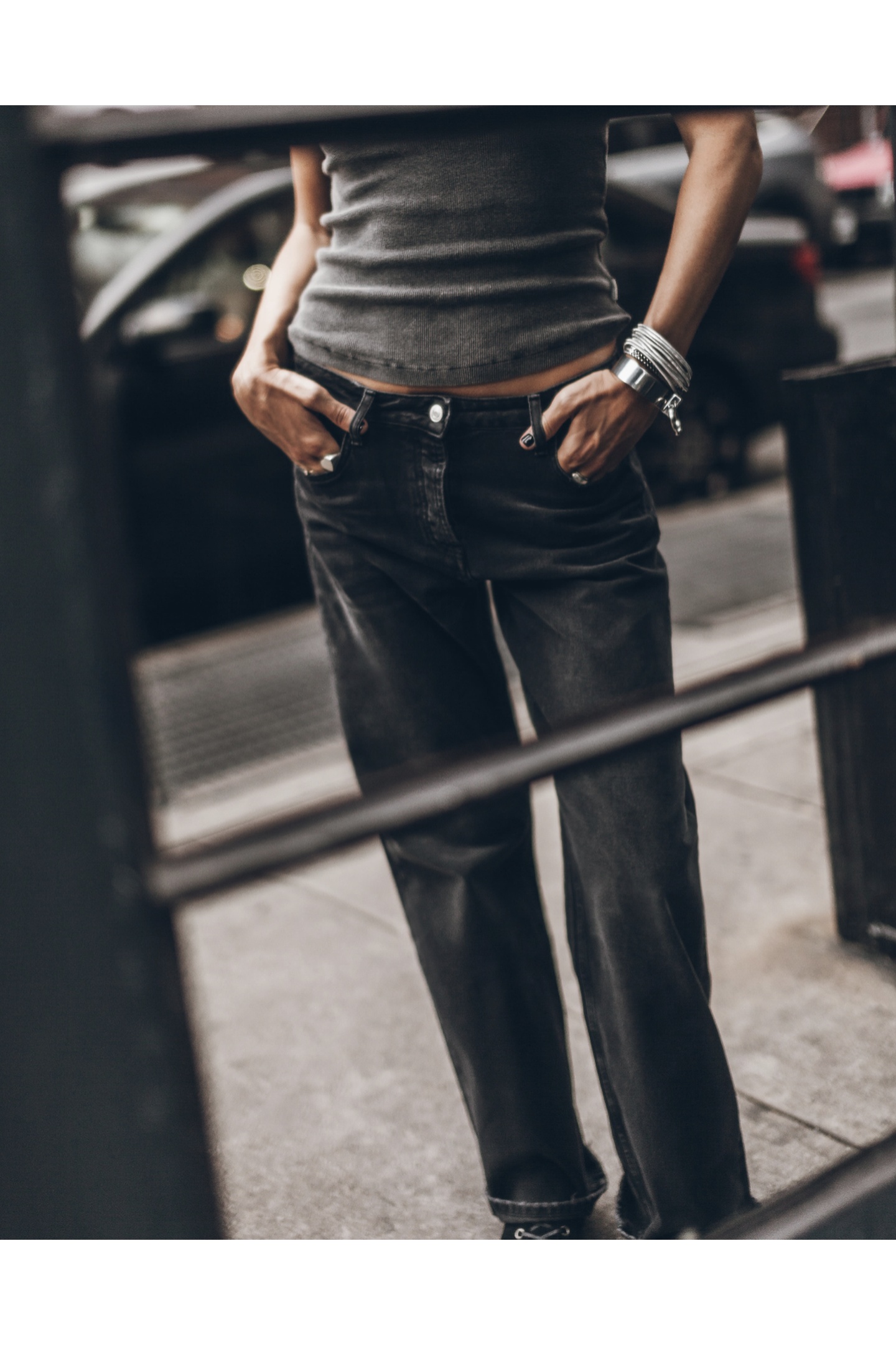 Mikuta The Black Loose Jeans Maat: W25 | Straight Broeken Outlet | Dames | Zwart