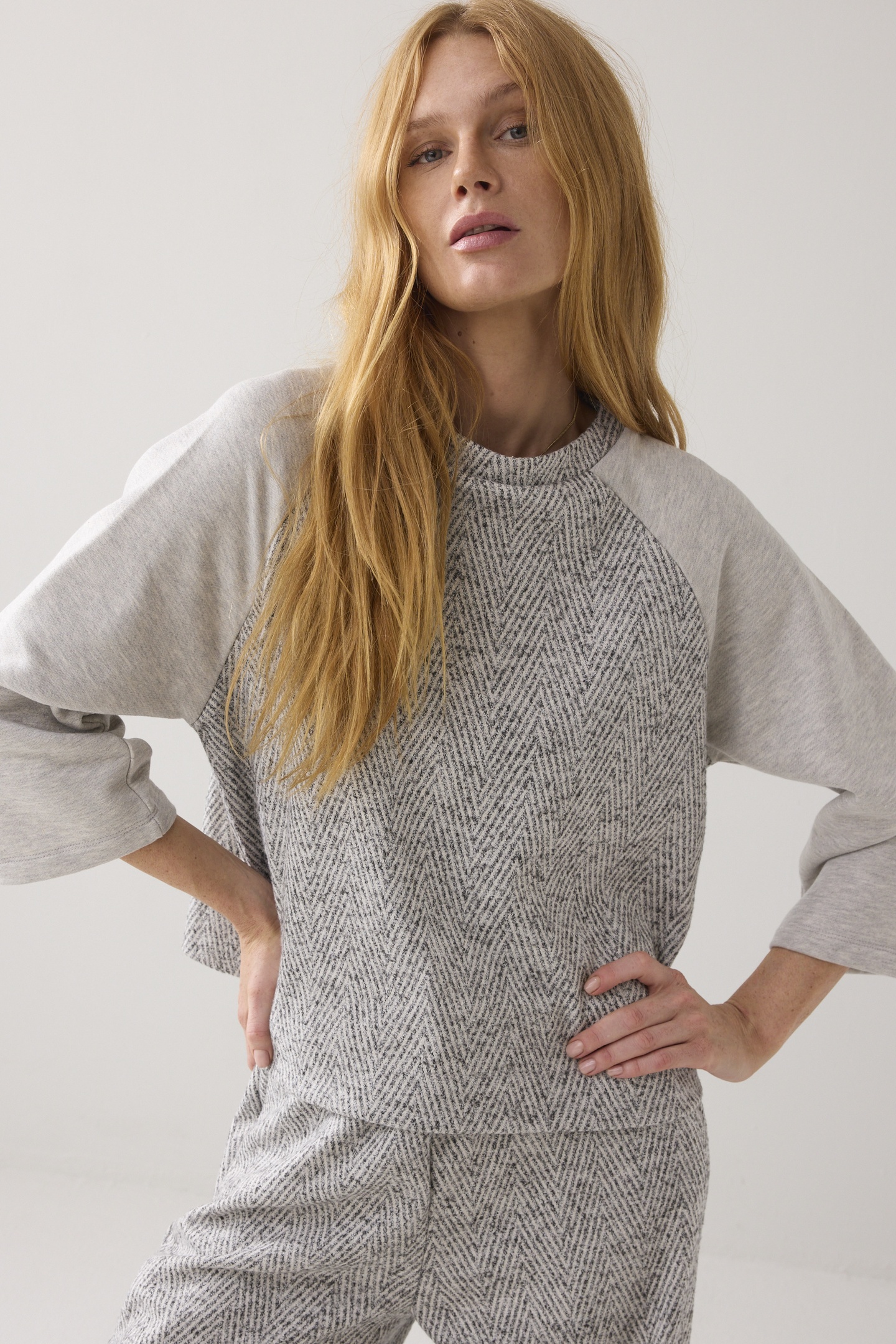 Summum Woman Shortsleeve Harringbone Top Mist Maat: M | Longsleeves Outlet | Dames | Grijs