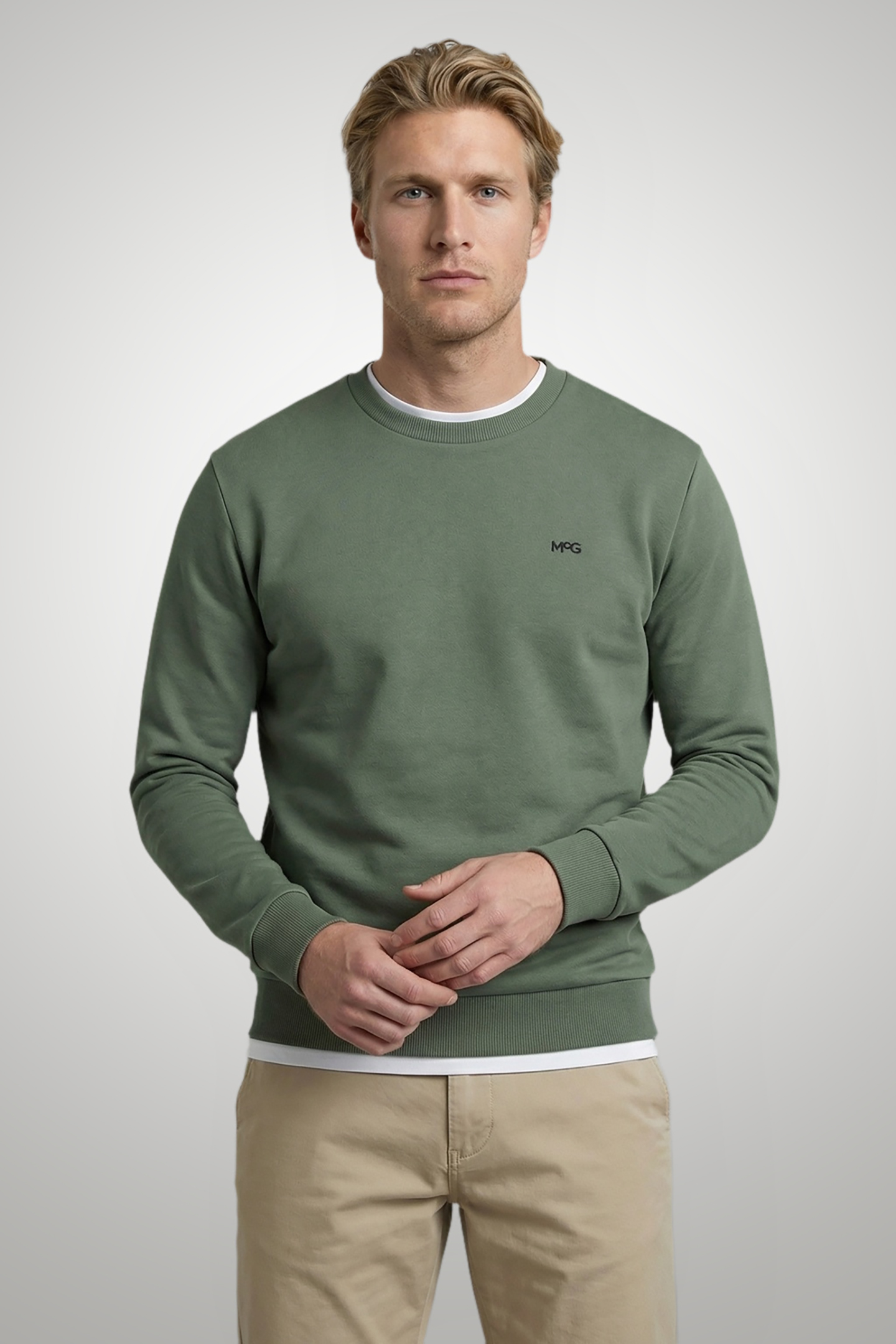 McGregor Mcg Logo Crew Light Olive Maat: S | Sweaters Outlet | Heren | Groen