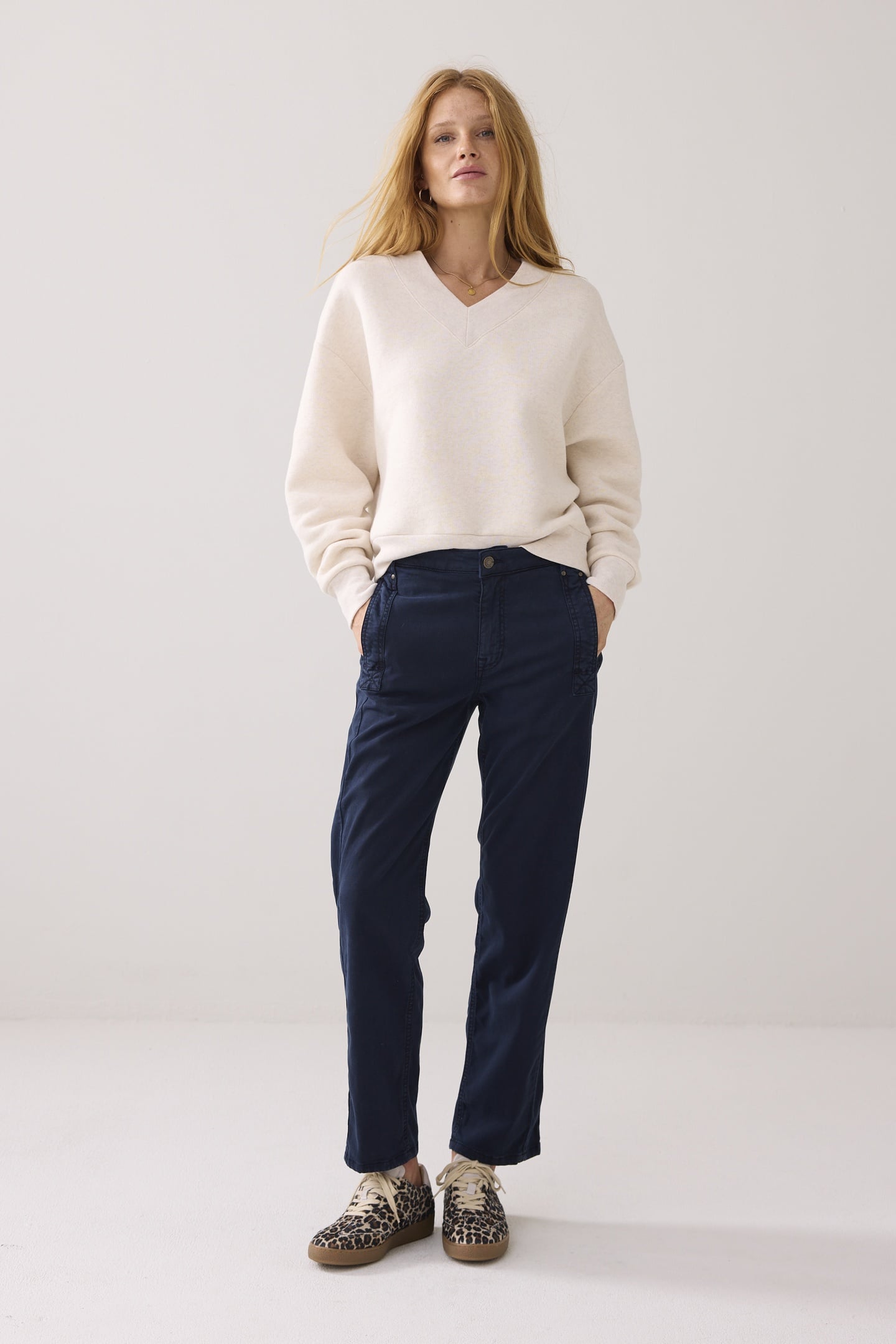 Summum Woman Straight Ultra Soft Stretch Twill Midnight Blue Maat: 34 | Straight Broeken Outlet | Dames | Blauw