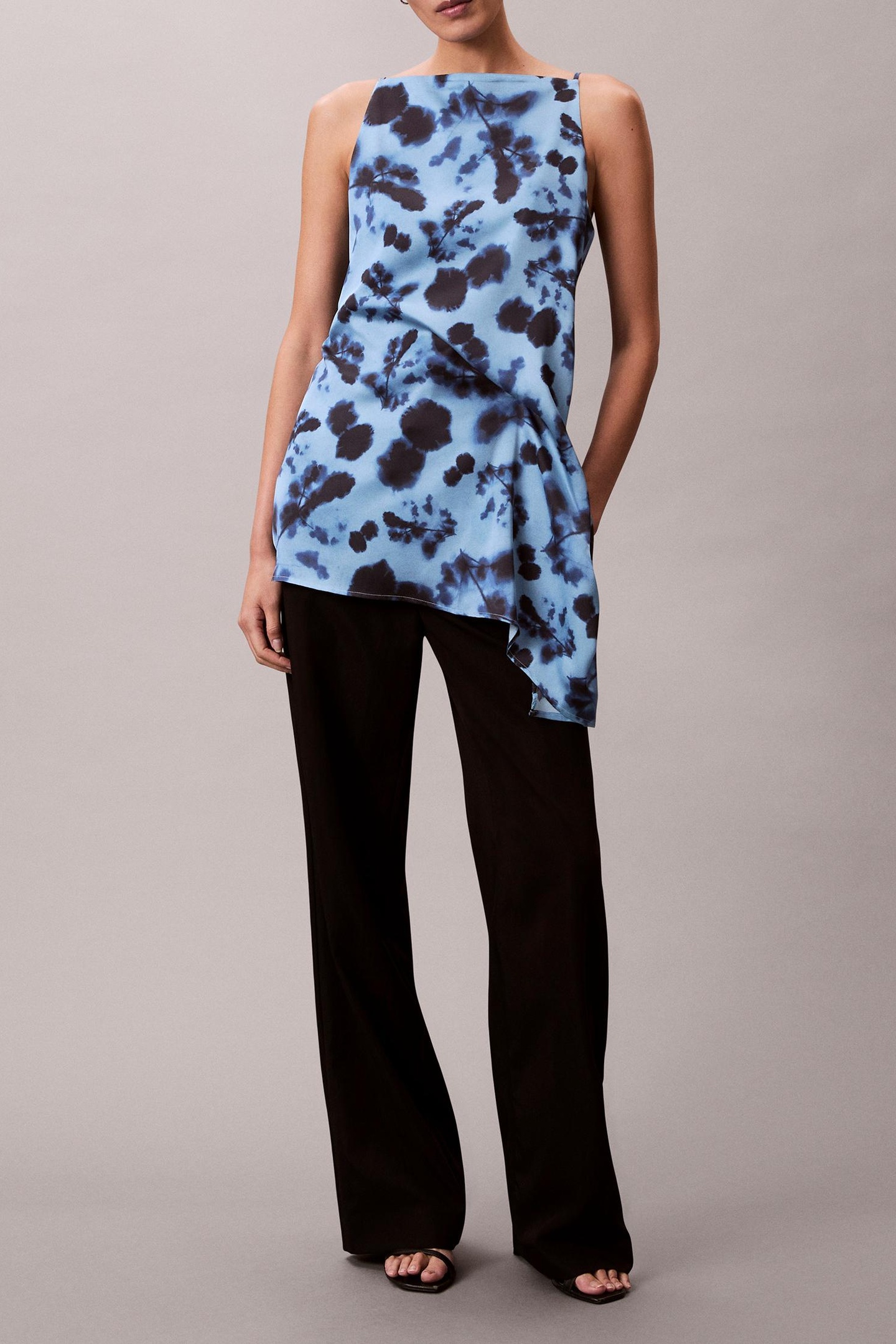 Calvin Klein Printed Satin Twiste Shirt Blue Maat: 6 | Blouses Outlet | Dames | Zwart