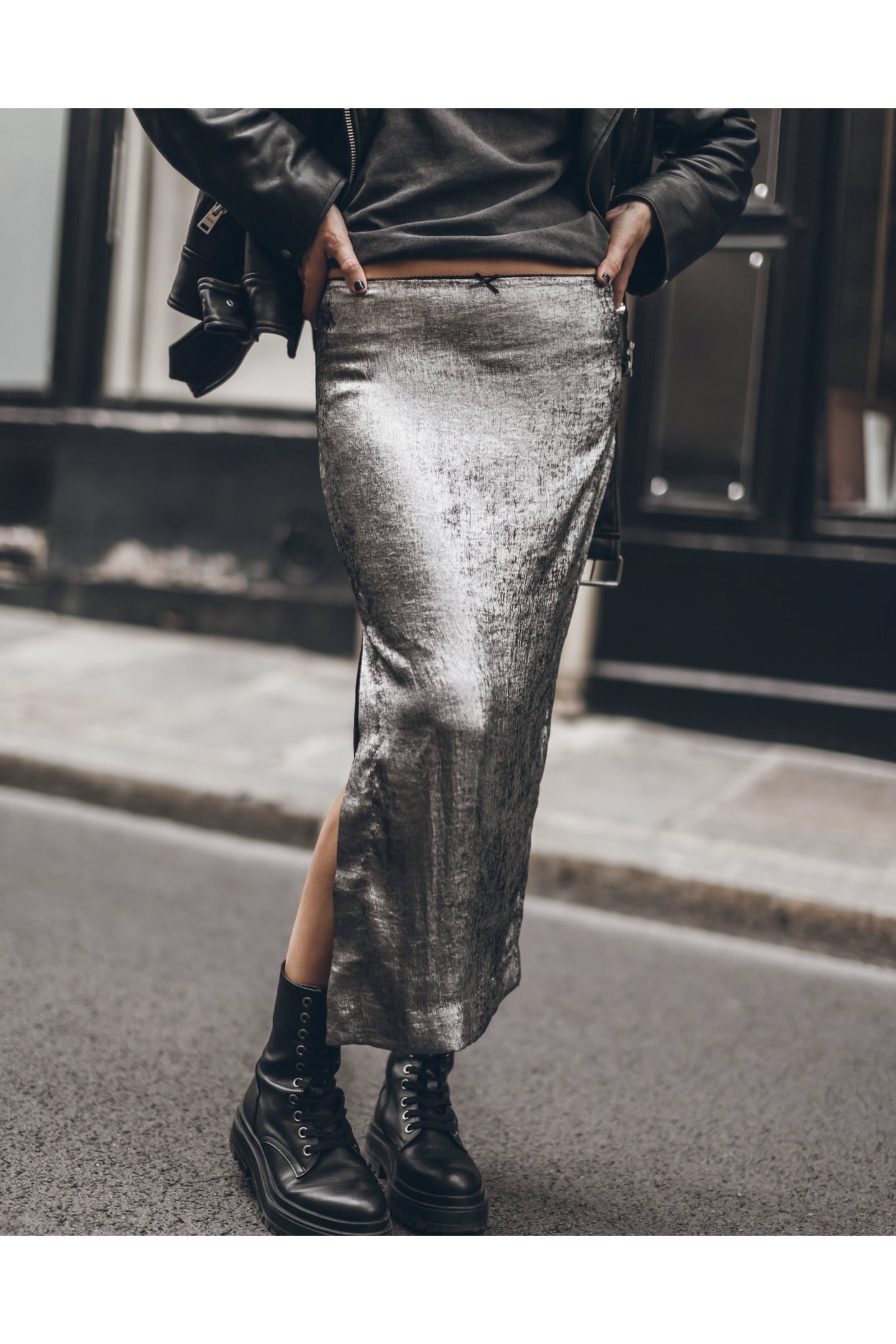 Mikuta The Silver Long Sateen Skirt Maat: L | Maxi Rokken Outlet | Dames | Zilver