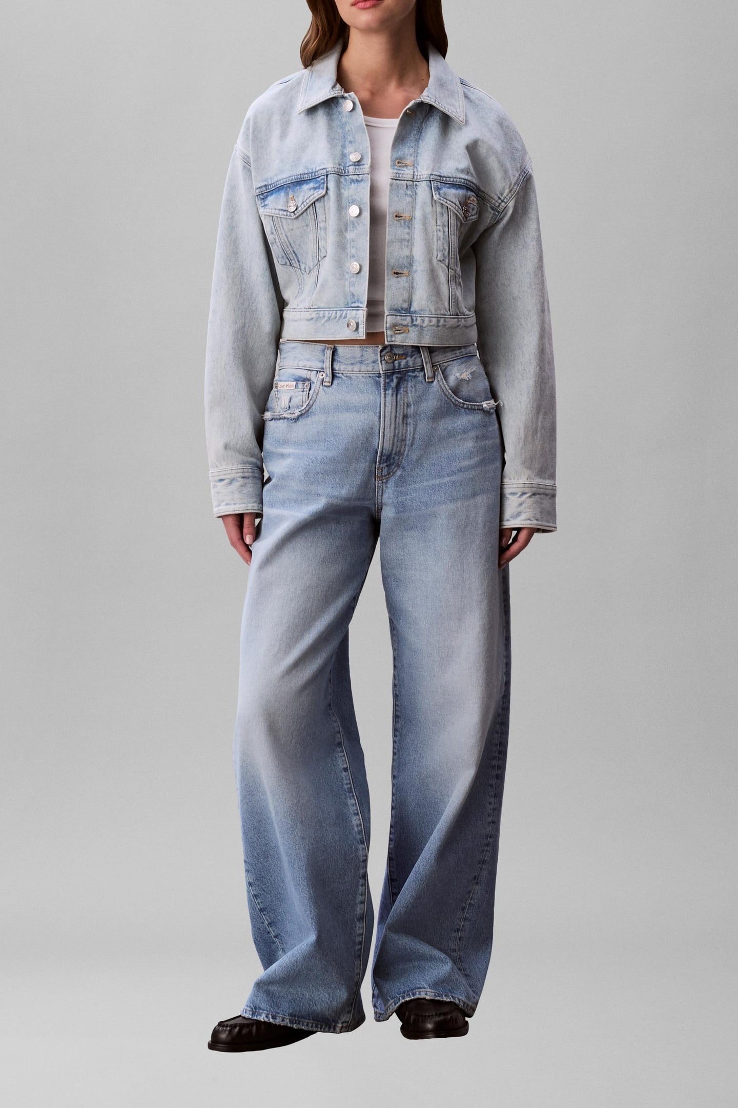 Calvin Klein Denim Cropped Trucker Jacket Bleached Blue Maat: XL | Spijkerjassen Outlet | Dames | Blauw