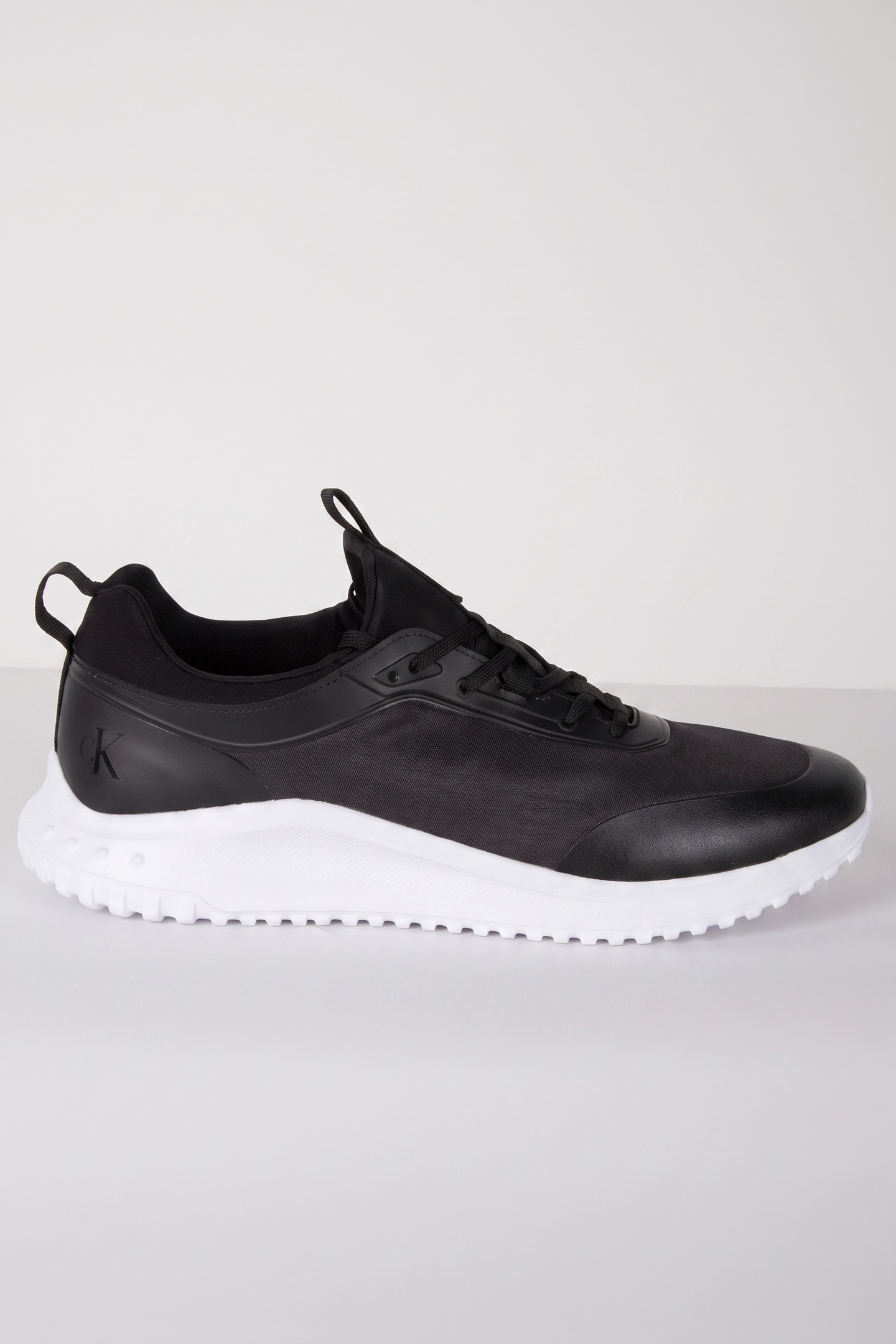 Calvin Klein Eva Runner Laceup Black Maat: 45 | Sneakers Outlet | Heren | Zwart