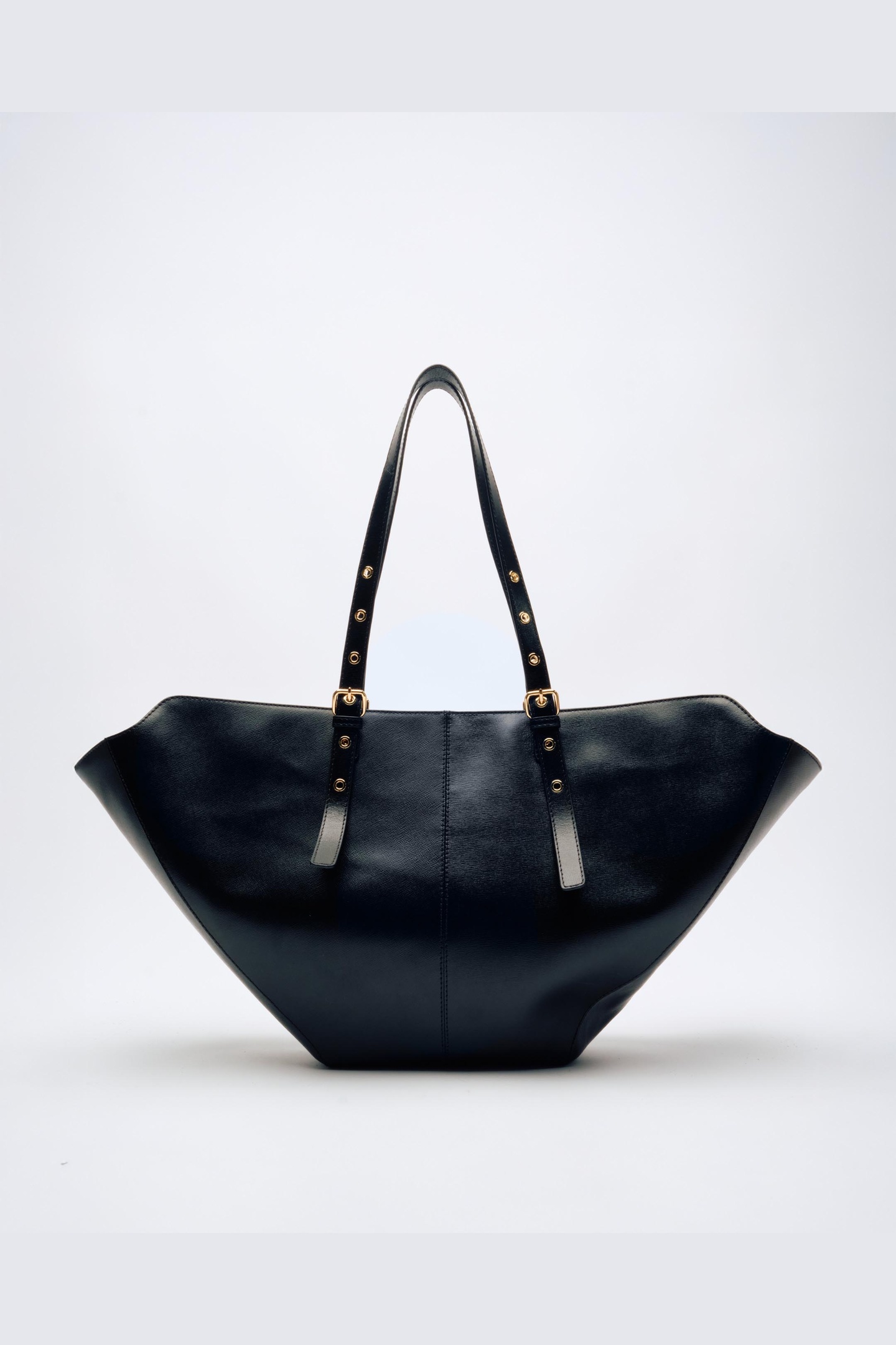 Núnoo Nora Florence Black W. Gold Maat: OS | Handtassen Outlet | Unisex | Zwart