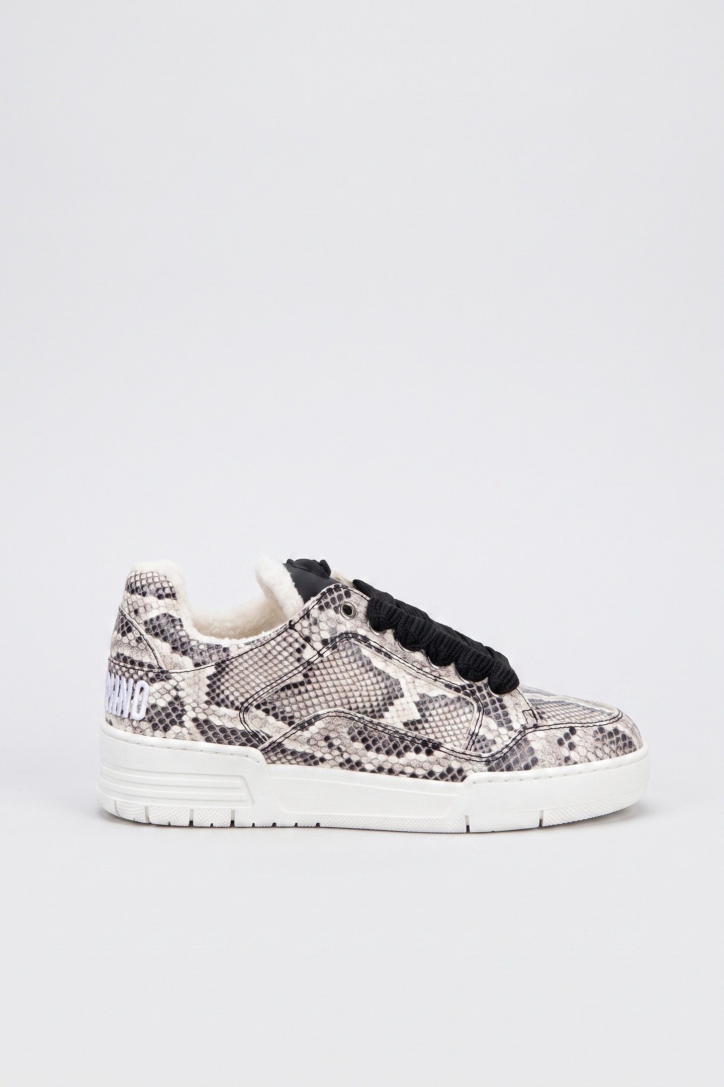 Moschino Calfskin Sneakers Grey Maat: 38 | Sneakers Outlet | Dames | Zwart