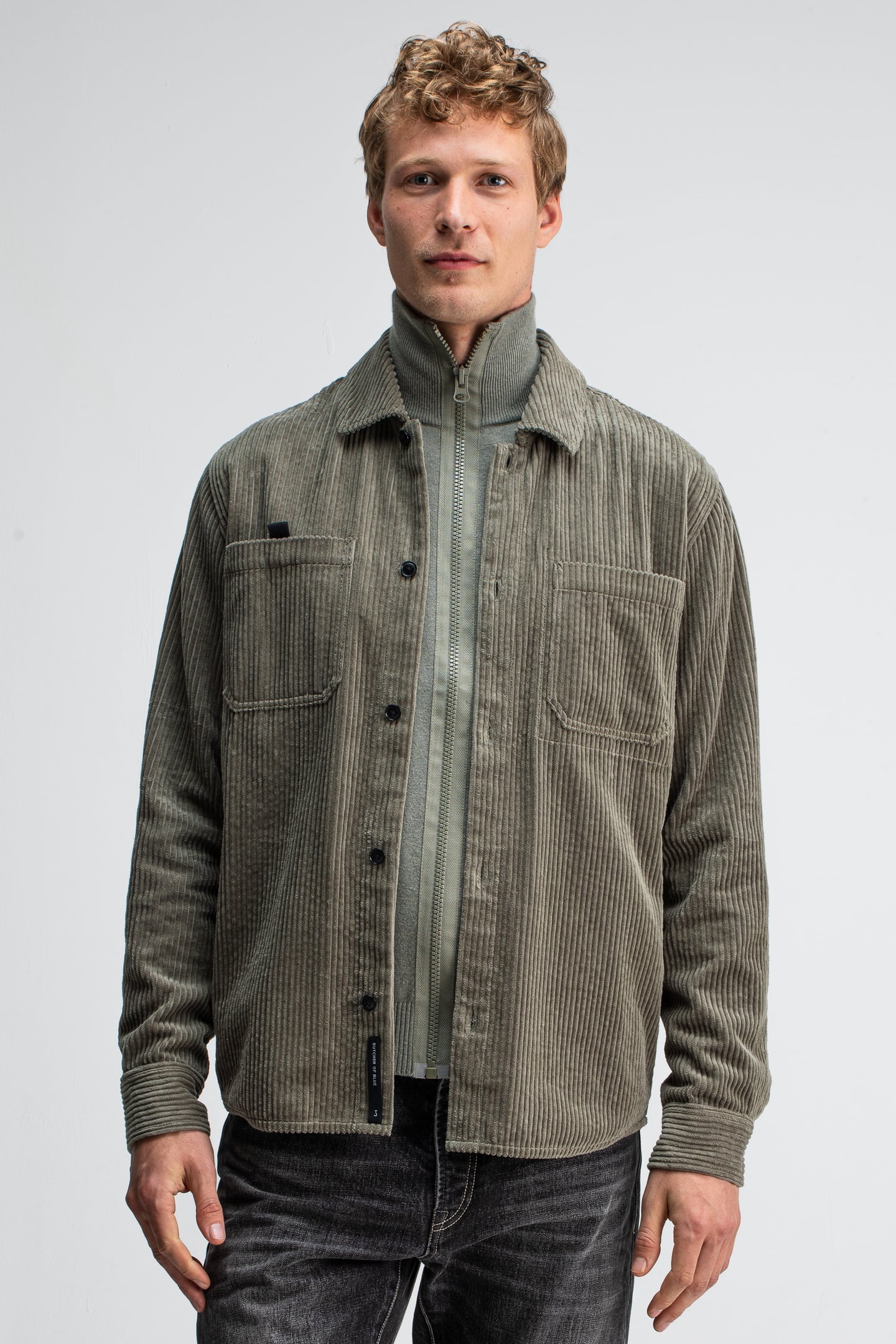 Butcher of Blue Colby Cord Overshirt Mocha Brown Maat: S | Casual Overhemden Outlet | Heren | Bruin