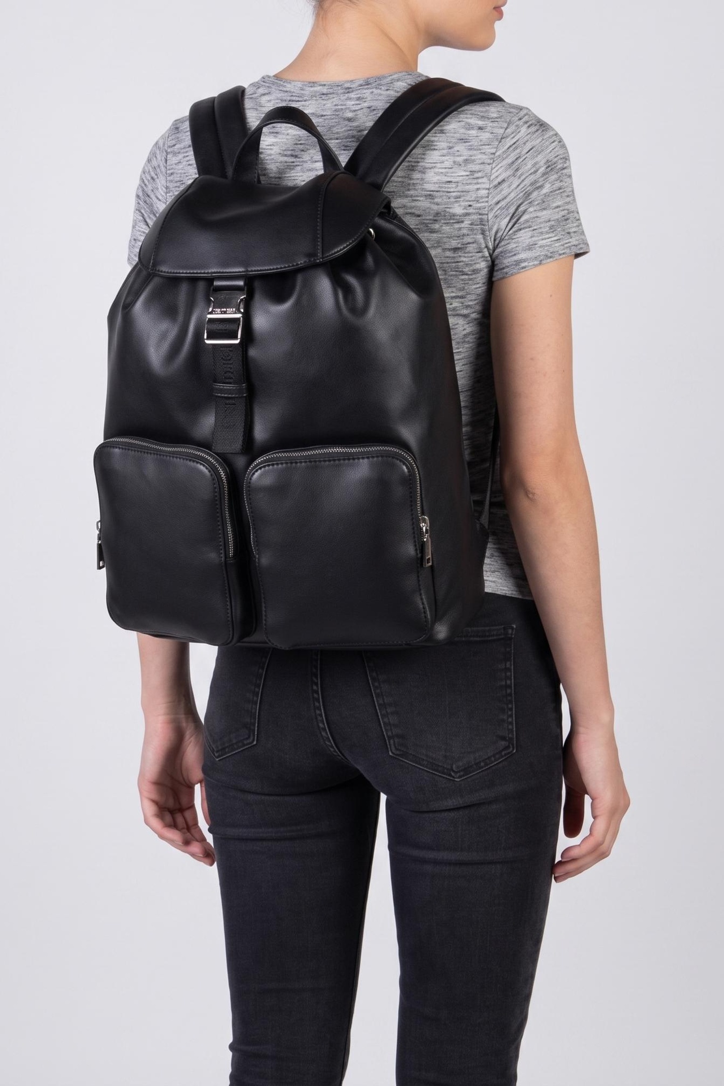 Calvin Klein Webbing Strap Flap Bag Black/shiny Nickel Maat: OS | Rugzakken Outlet | Dames | Zwart