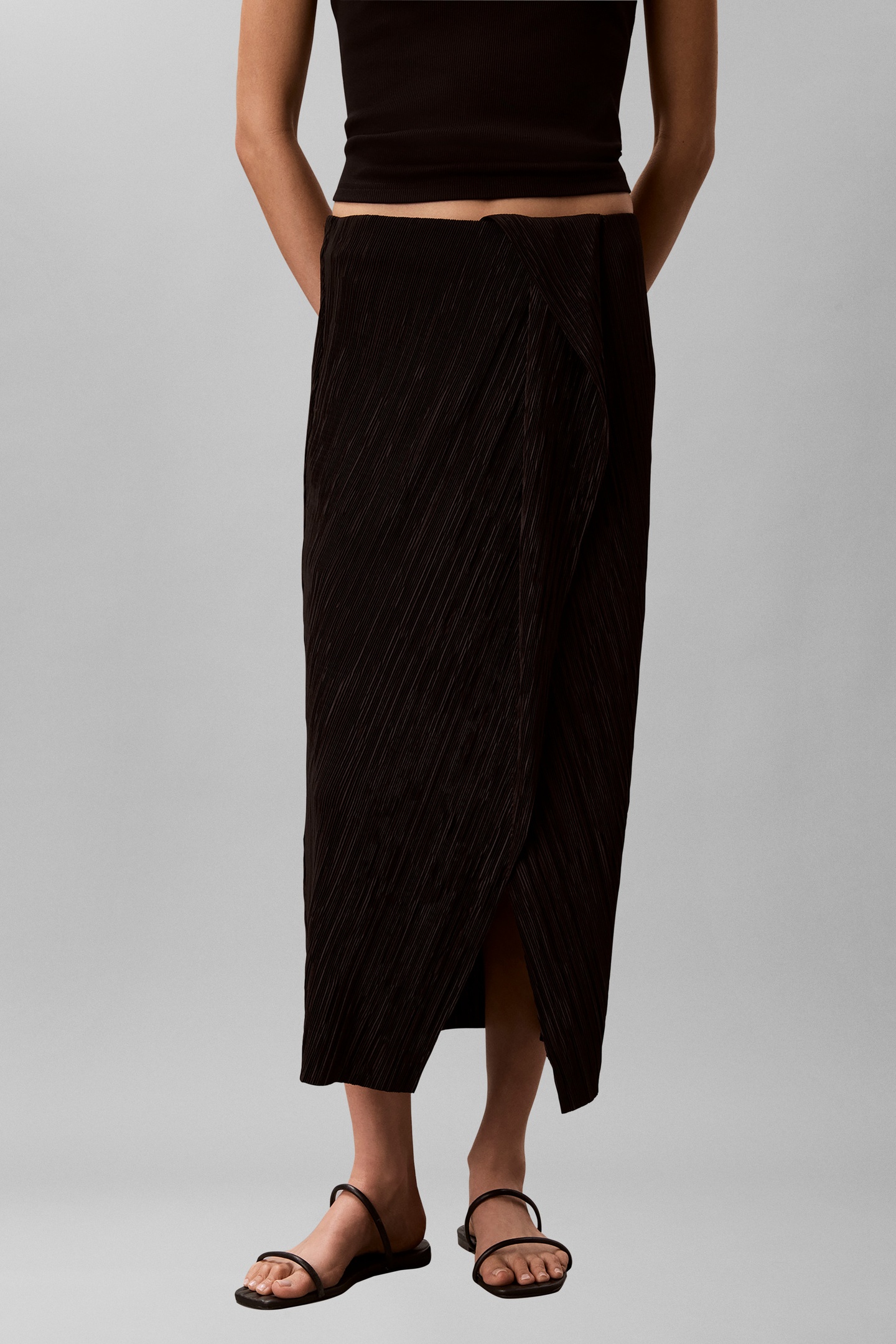 Calvin Klein Plisse Bias Seam Midi Skirt Black Maat: XS | Midi Rokken Outlet | Dames | Zwart