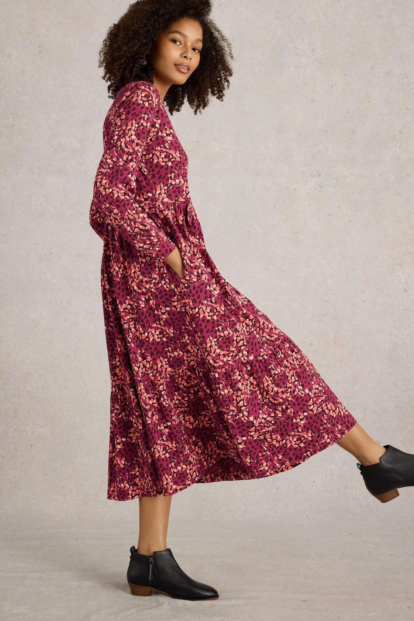 White Stuff Aimee Jersey Dress Plum Multi Maat: 12 | Blousejurken Outlet | Dames | Paars