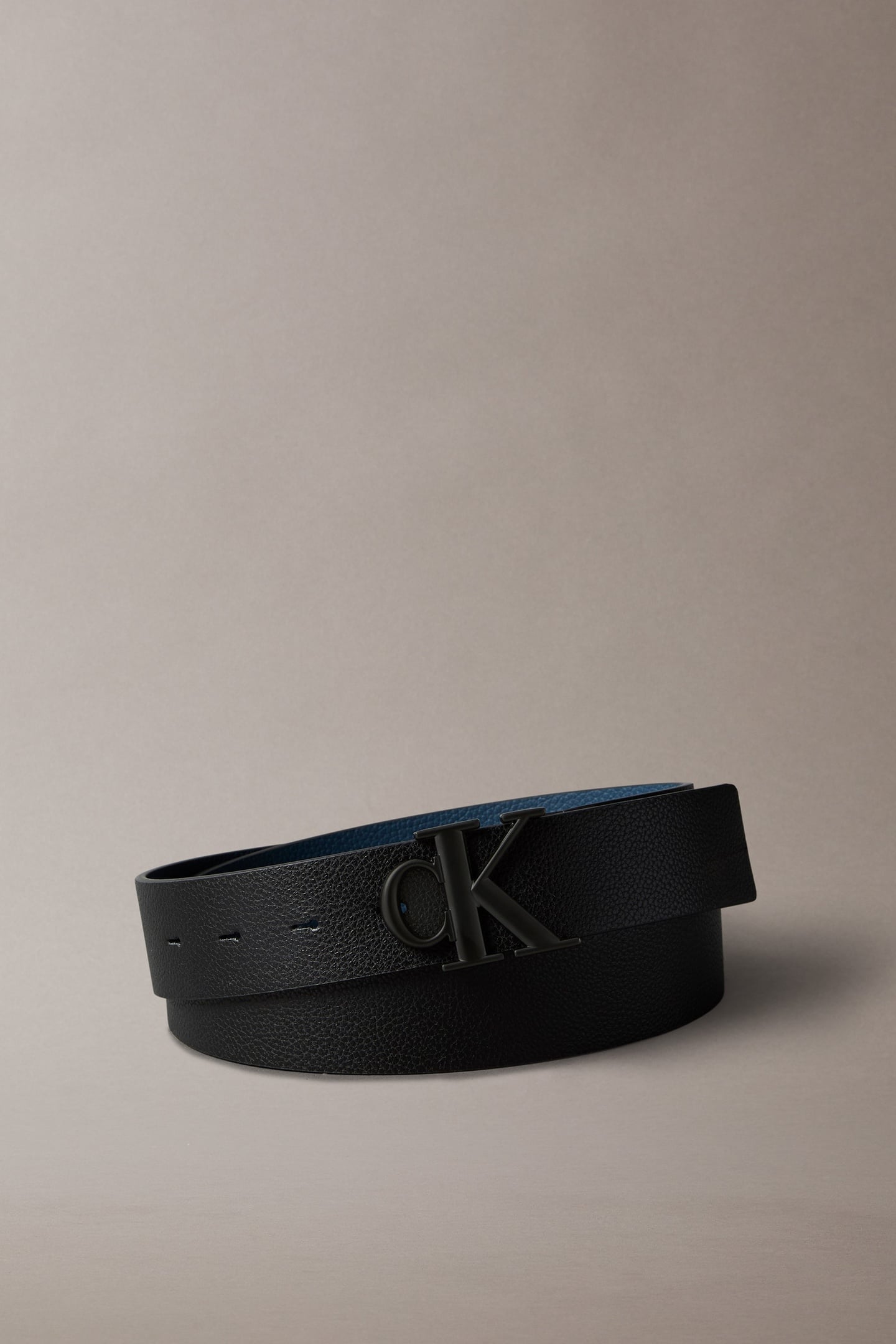 Calvin Klein Monogram Buckle 35mm Belt Black/moonlit Ocean Maat: 85 | Riemen Outlet | Heren | Zwart
