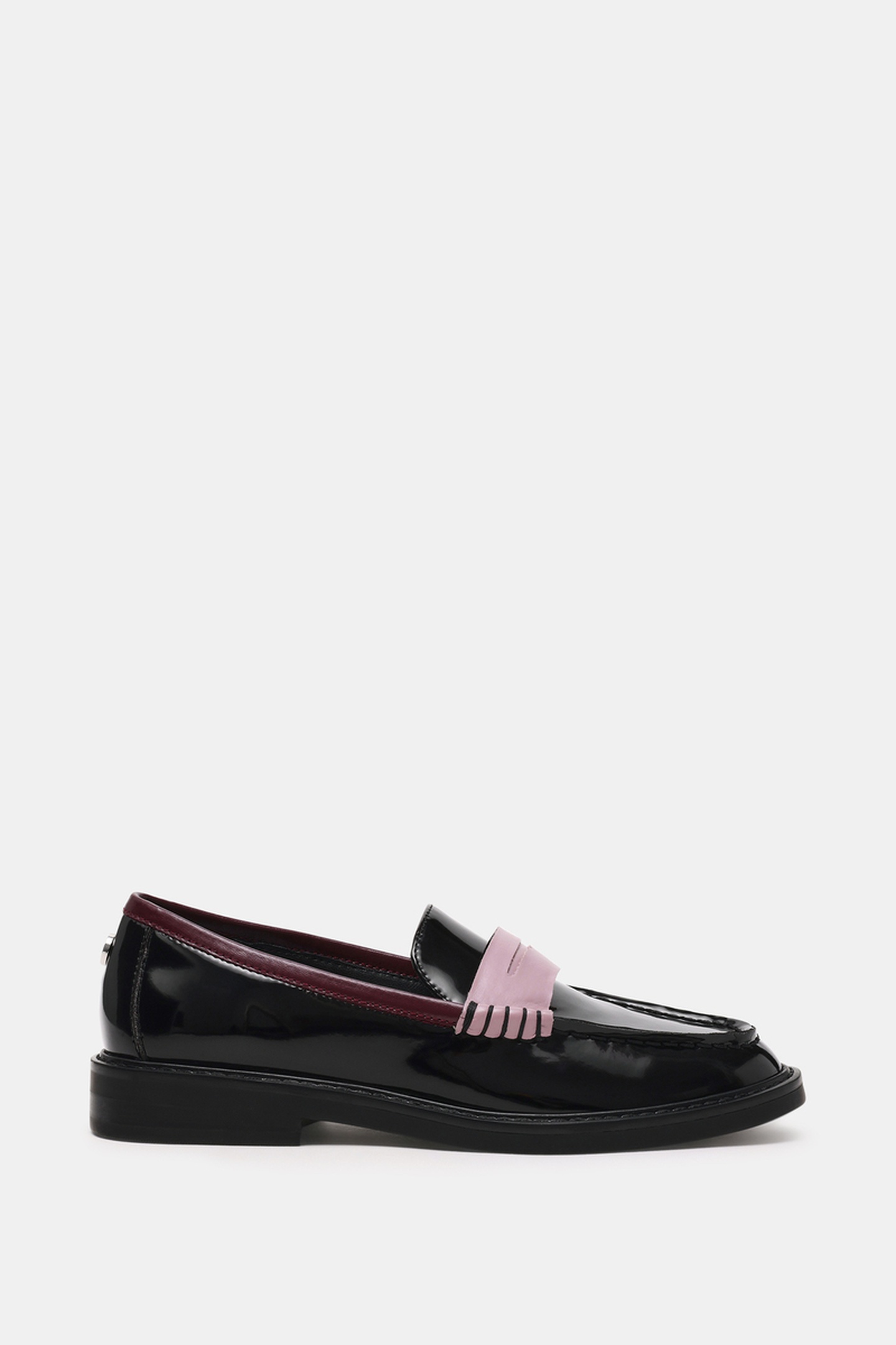 Steve Madden Adison Flat Shoes Black Multi Maat: 37 | Instappers Outlet | Dames | Zwart