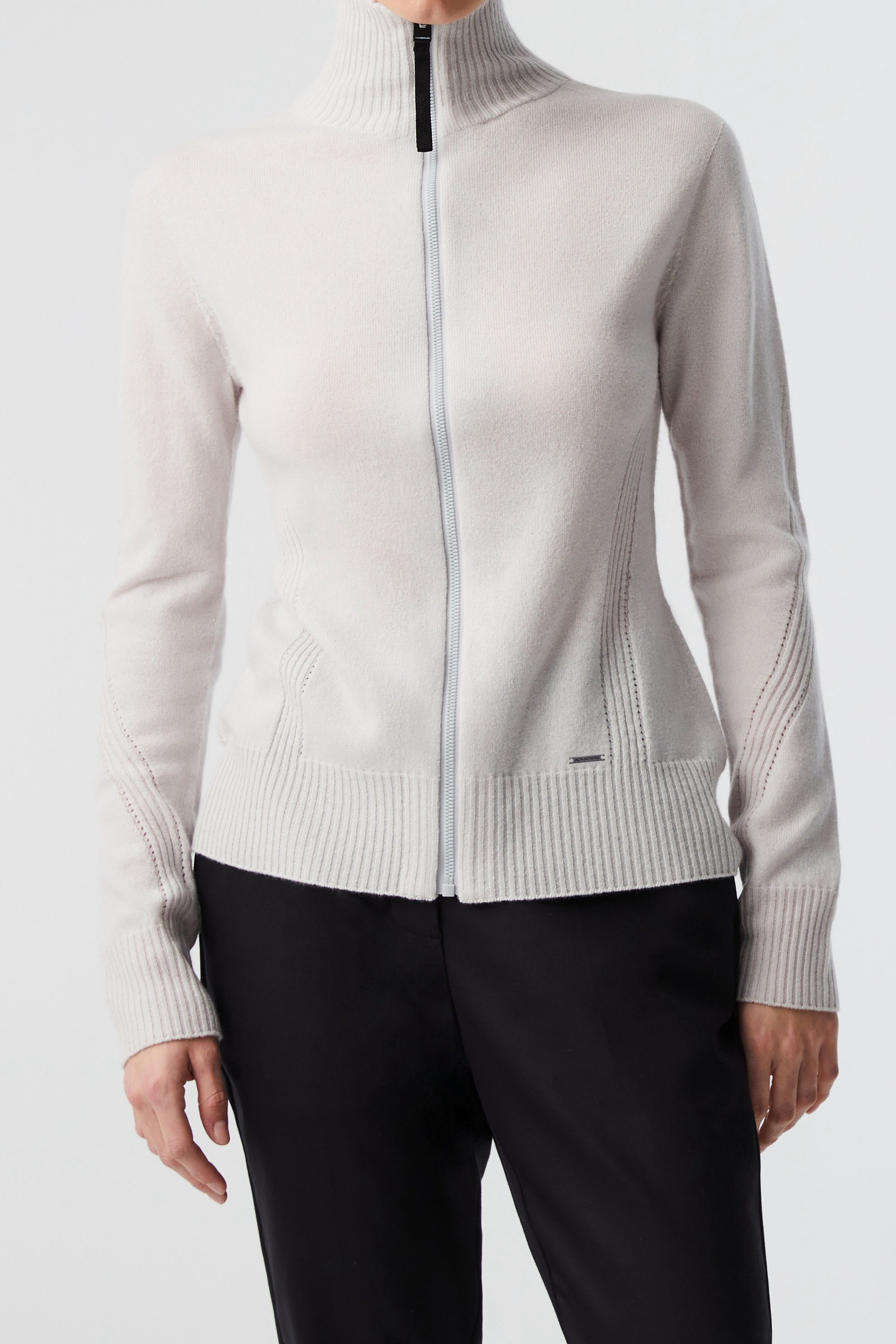 AlphaTauri Fehca V1.y8.02 Flat-knit-jacket Off White Maat: XL | Cardigans Outlet | Dames | Wit