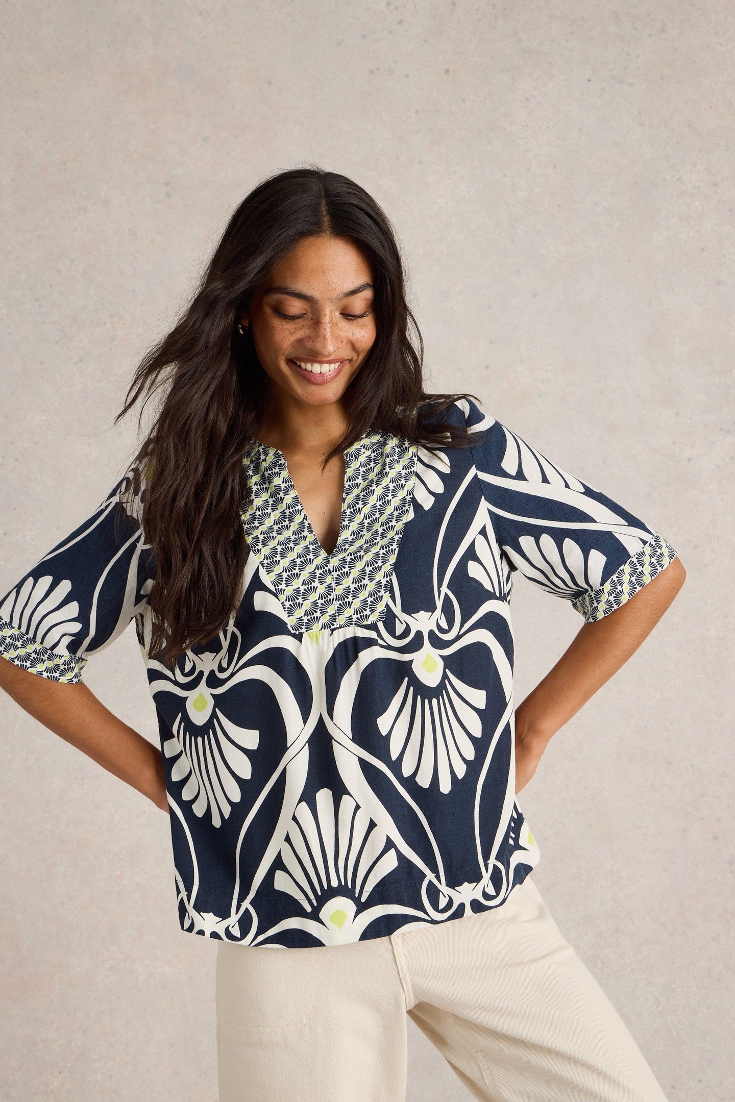 White Stuff Ash Linen Blend Top Navy Print Maat: 8 | Blouses Outlet | Dames | Blauw