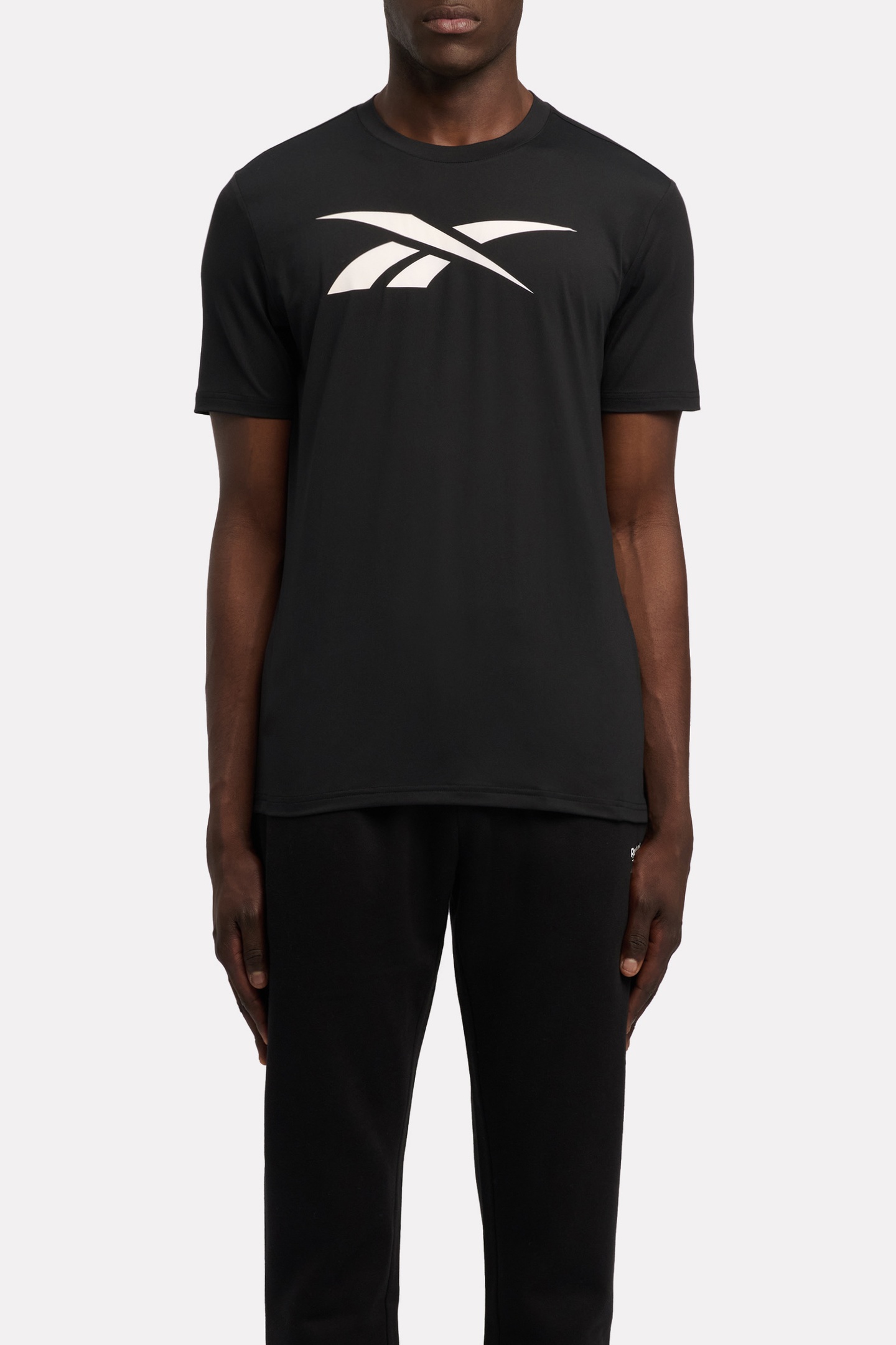 Reebok Jimmy Vector Standard Black Maat: M | Basic T-Shirts Outlet | Heren | Zwart