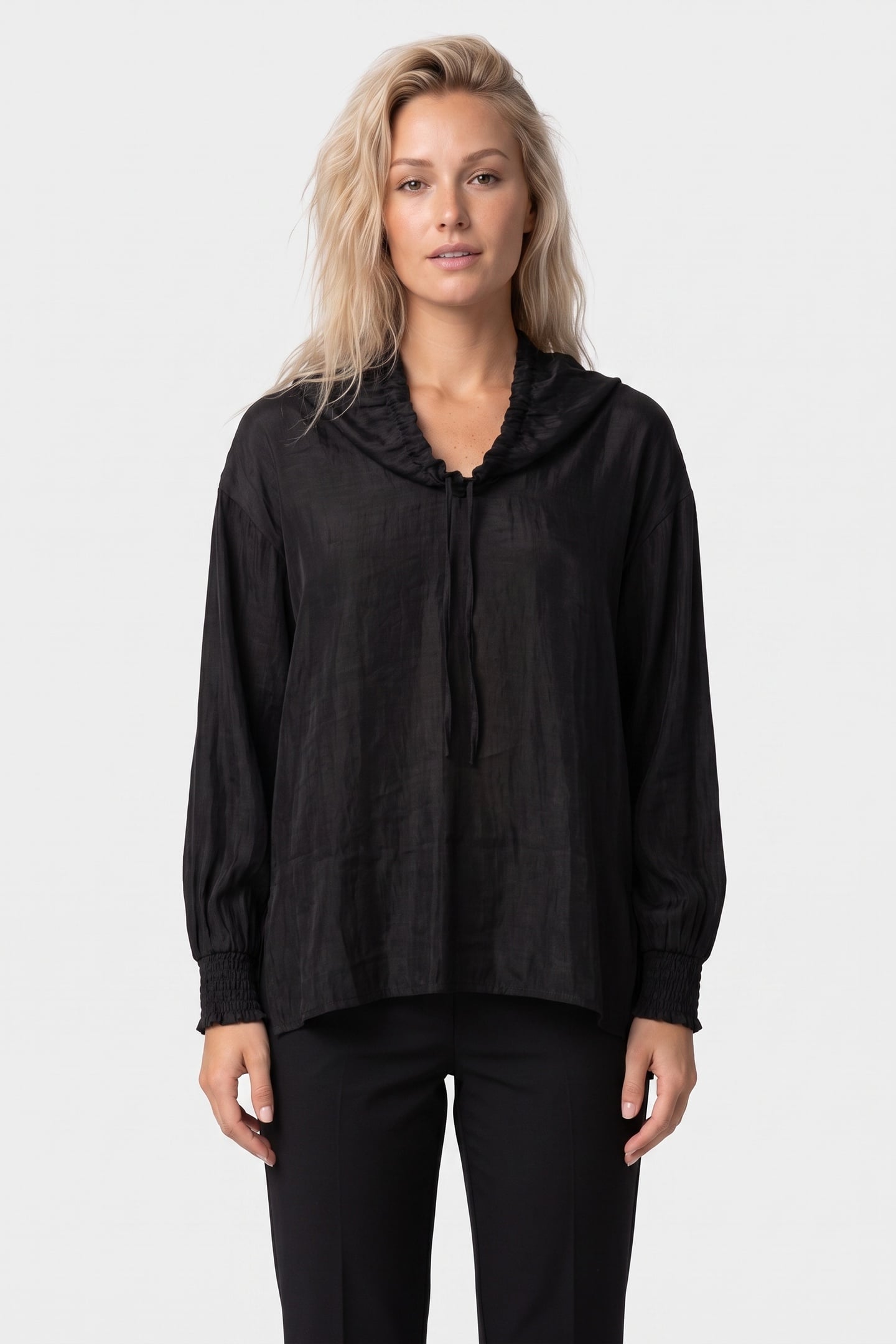 ARKET Issie Anorak Blouse Black Maat: 36 | Blouses Outlet | Dames | Zwart