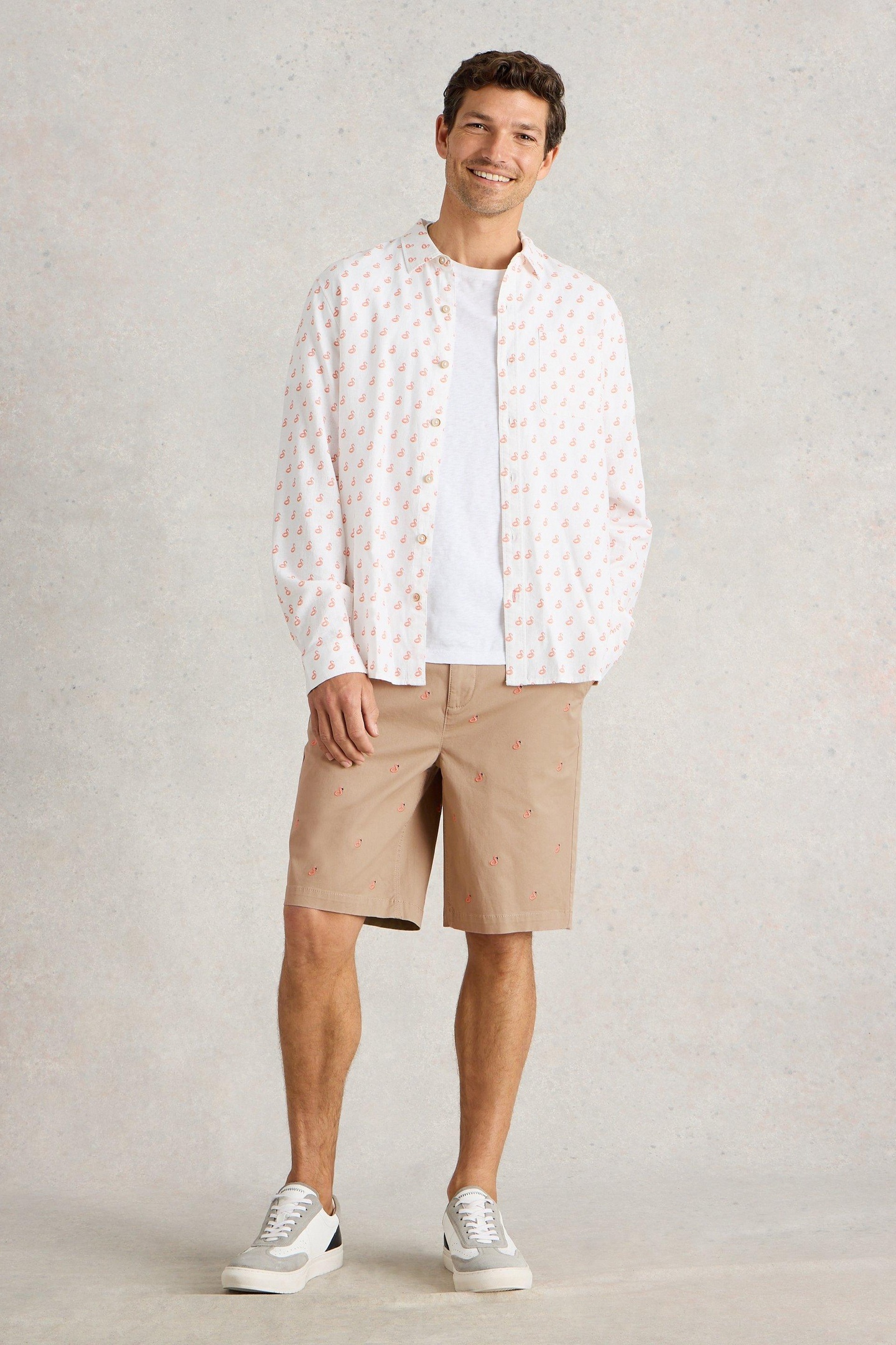 White Stuff Flamingo Chino Short Natural Print Maat: W34 REGULAR | Korte Broeken Outlet | Heren | Beige