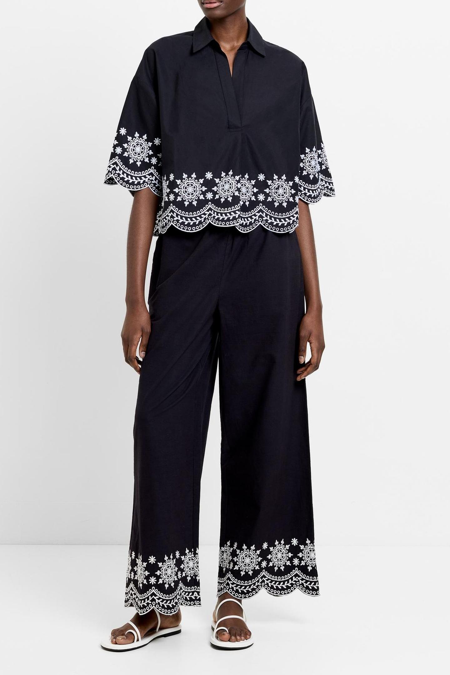French Connection Emb Hem S/s Cotton Popover Black/white Maat: M | Blouses Outlet | Dames | Zwart