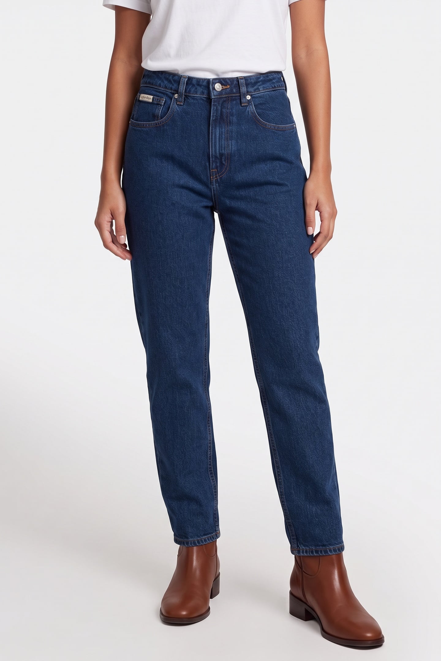 Calvin Klein Mom Jean Pacifico Pacifico Taglia: W26 Short | Pantaloni Outlet | Donna
